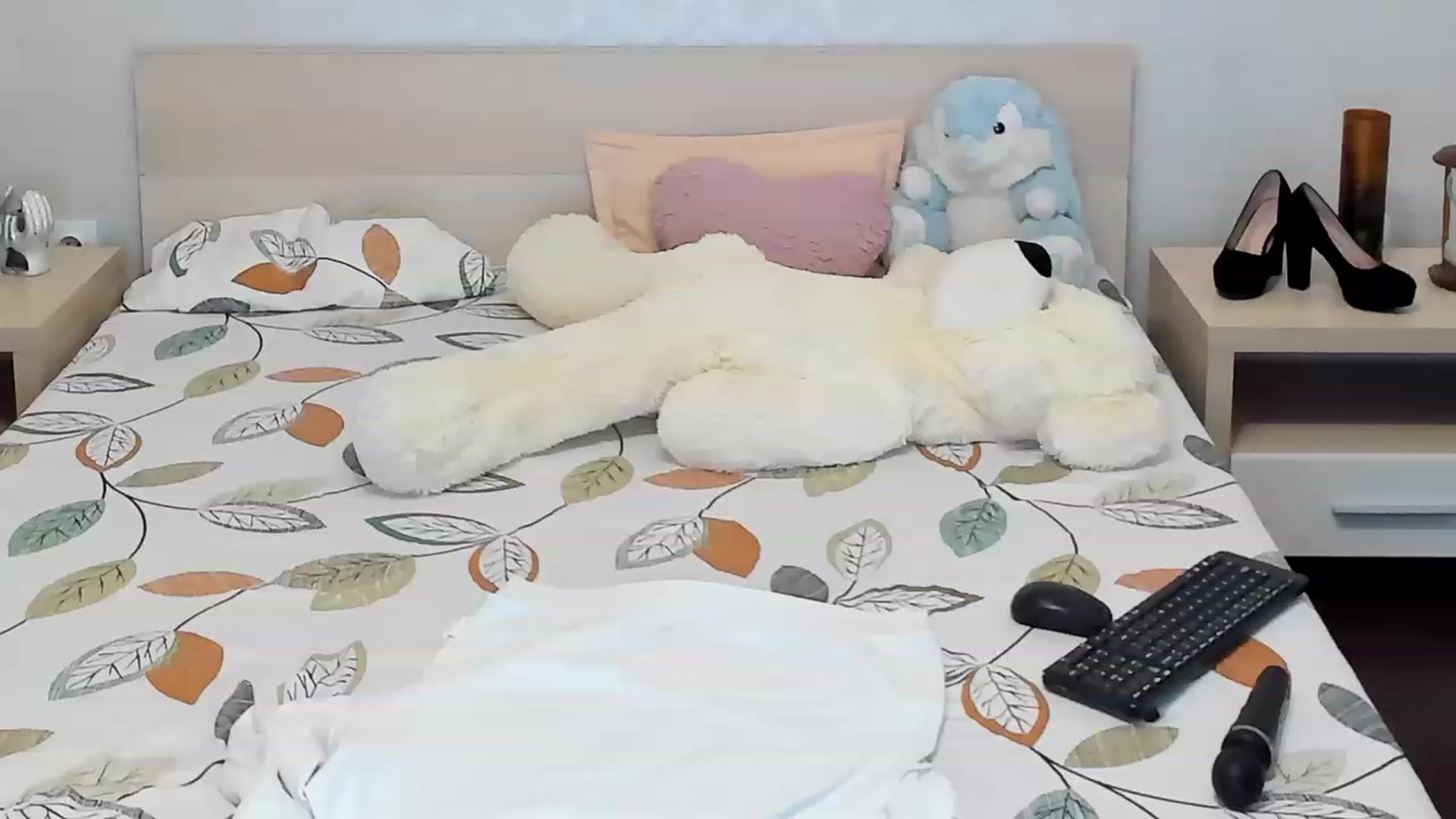 Gallery image thumbnail from AllysaStar's myfreecams stream on, 11/21/2022, 03:16 image 19 of 20
