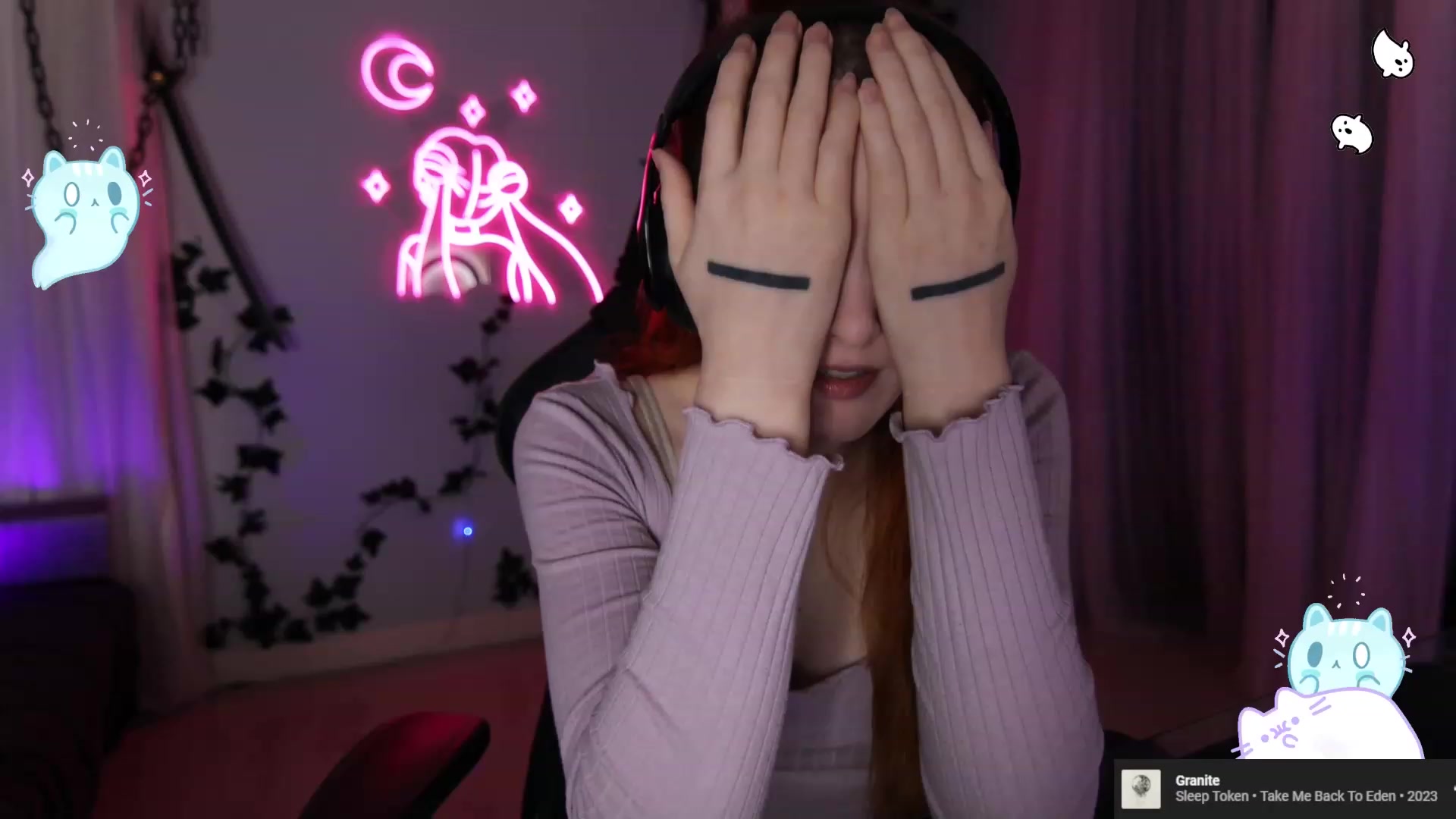 Gallery image thumbnail from AllyxKitty's myfreecams stream on, 09/03/2023, 12:30 image 16 of 20