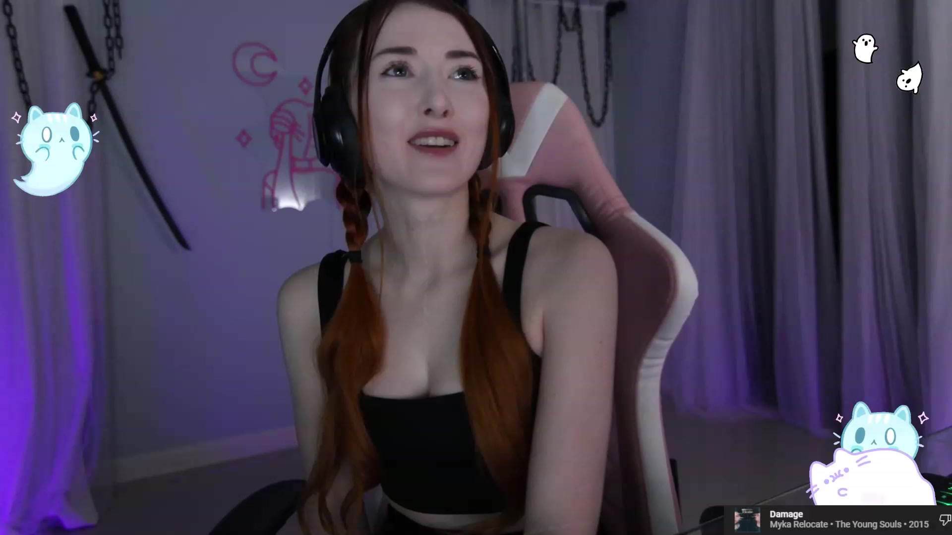 Gallery image thumbnail from AllyxKitty's myfreecams stream on, 09/23/2023, 13:42 image 17 of 20