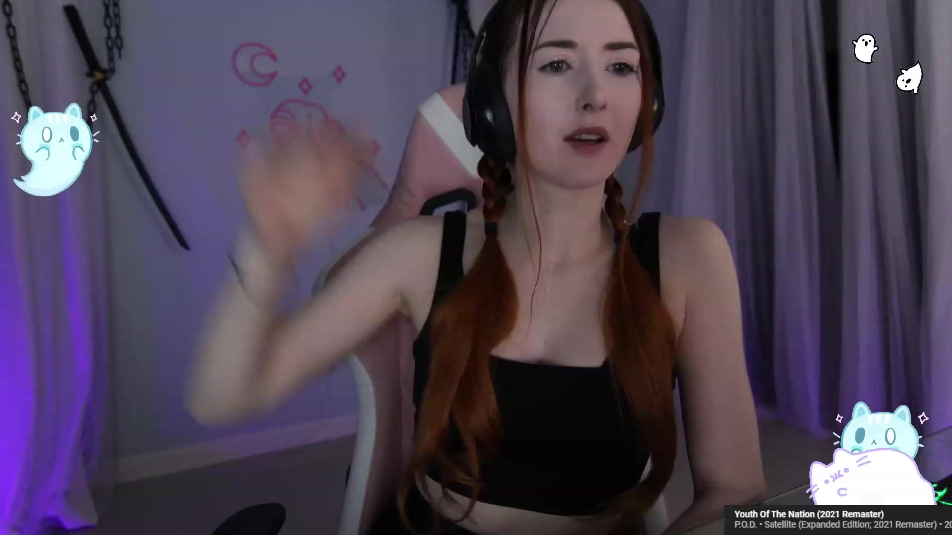 Gallery image thumbnail from AllyxKitty's myfreecams stream on, 09/23/2023, 13:42 image 8 of 20
