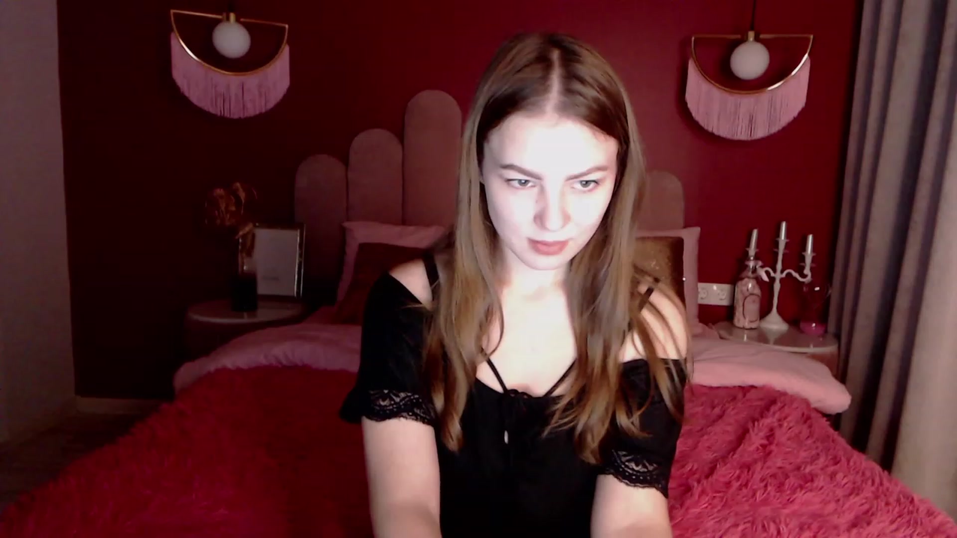 Gallery image thumbnail from AlmaGrace's myfreecams stream on, 11/22/2022, 20:21 image 3 of 20