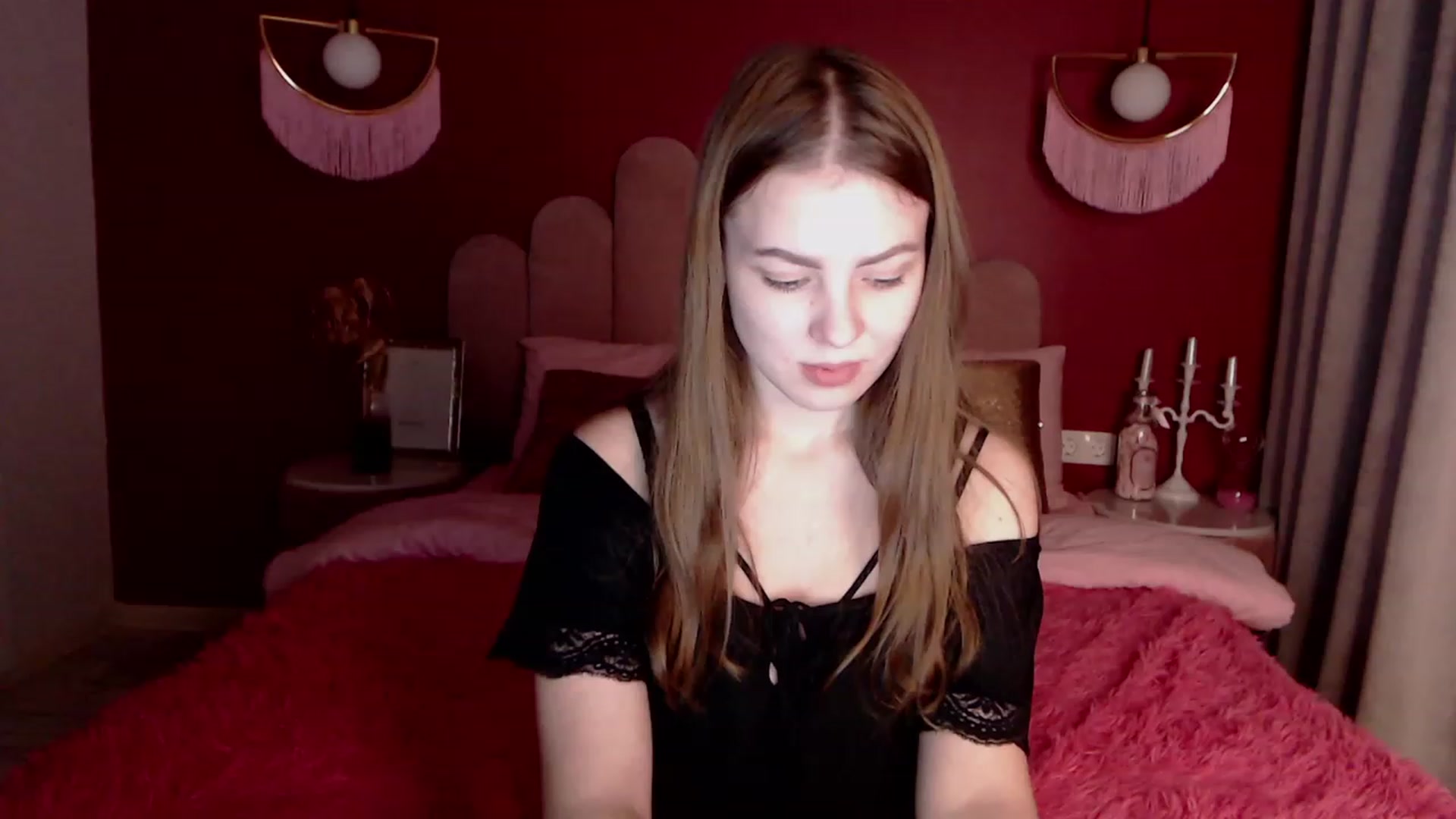 Gallery image thumbnail from AlmaGrace's myfreecams stream on, 11/22/2022, 20:21 image 9 of 20