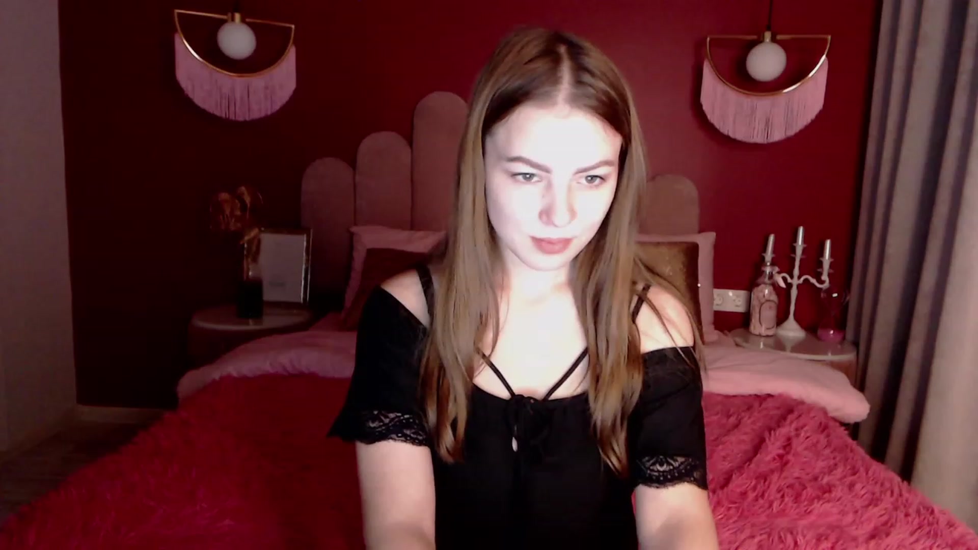 Gallery image thumbnail from AlmaGrace's myfreecams stream on, 11/22/2022, 20:21 image 4 of 20
