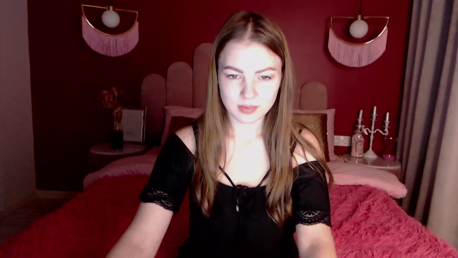 Gallery image thumbnail from AlmaGrace's myfreecams stream on, 11/22/2022, 20:21 image 5 of 20
