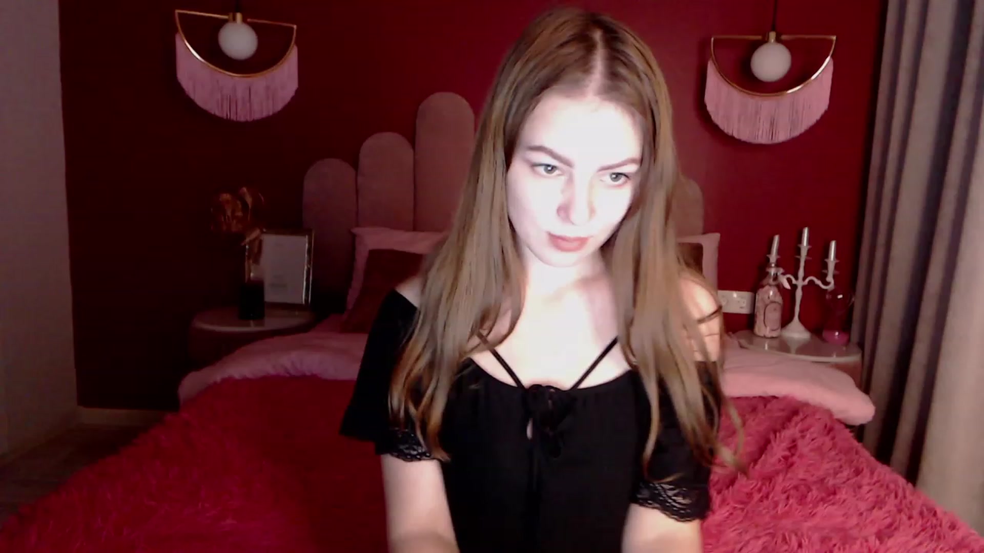Gallery image thumbnail from AlmaGrace's myfreecams stream on, 11/22/2022, 20:21 image 20 of 20