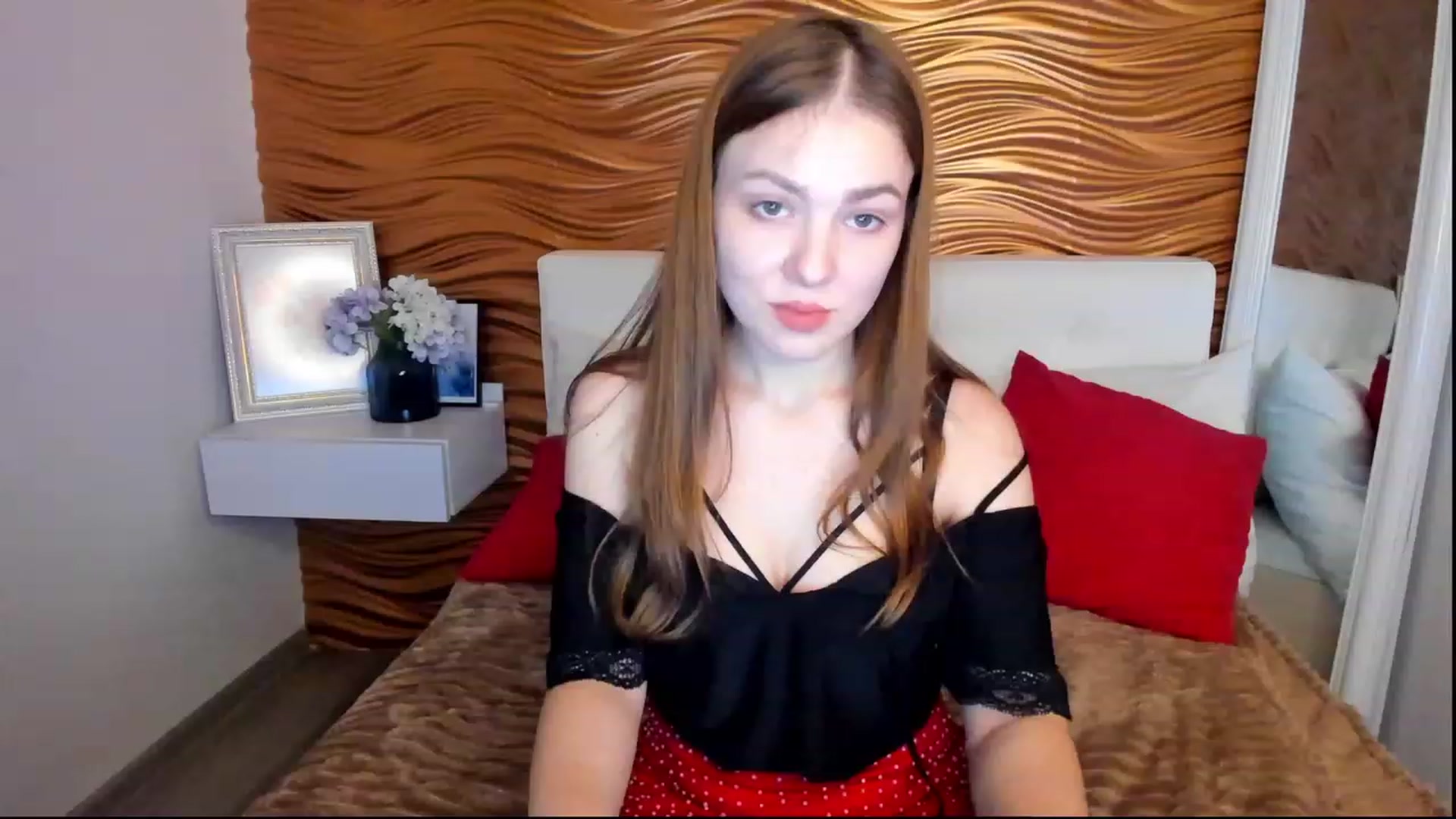 Gallery image thumbnail from AlmaGrace's myfreecams stream on, 11/25/2022, 23:36 image 20 of 20