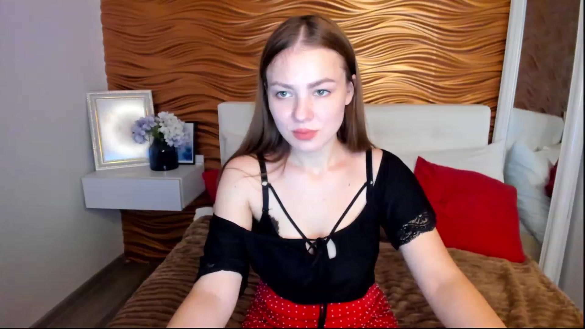 Gallery image thumbnail from AlmaGrace's myfreecams stream on, 11/26/2022, 24:17 image 20 of 20