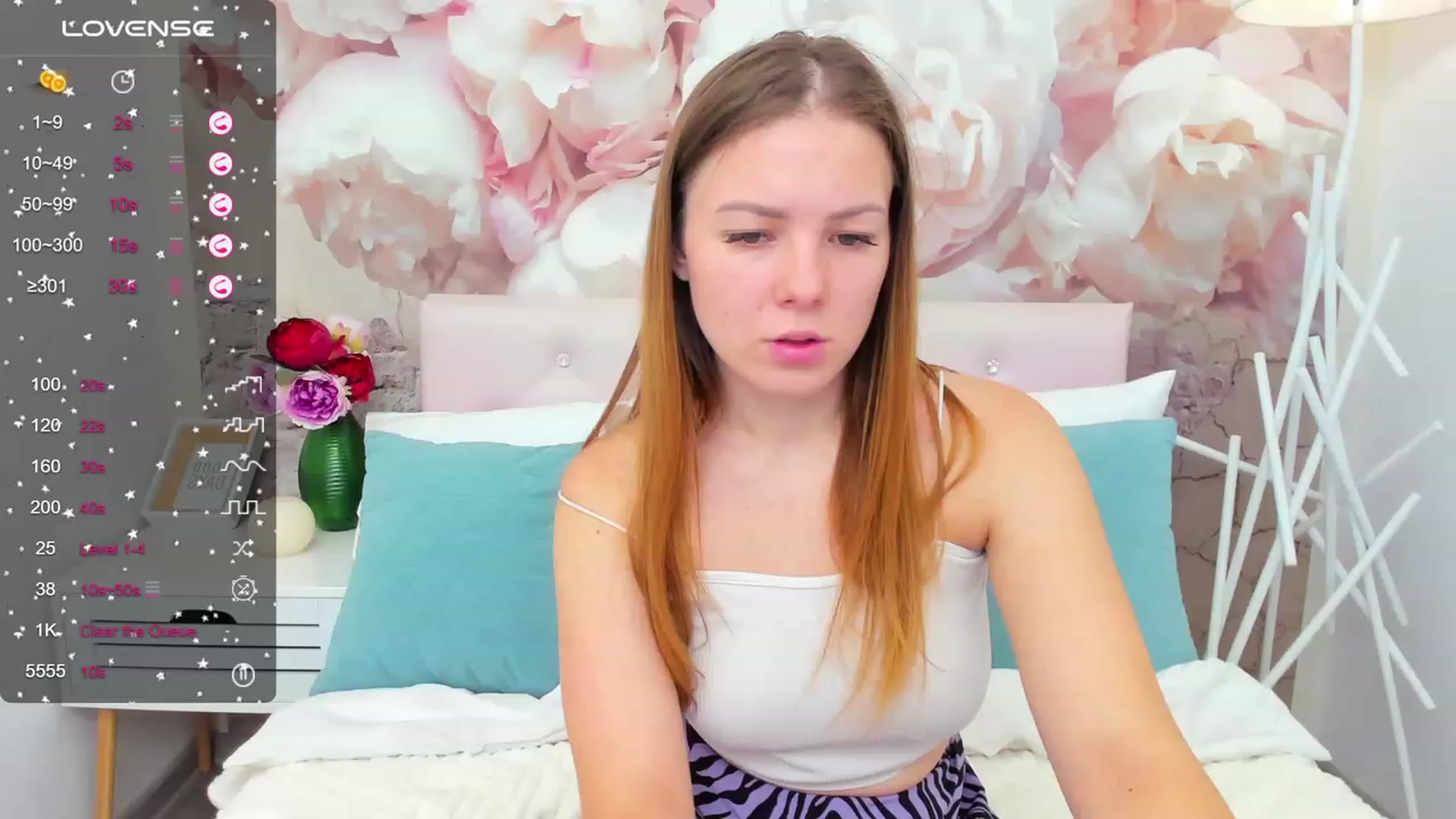 Gallery image thumbnail from AlmaGrace's myfreecams stream on, 10/09/2023, 02:30 image 16 of 20