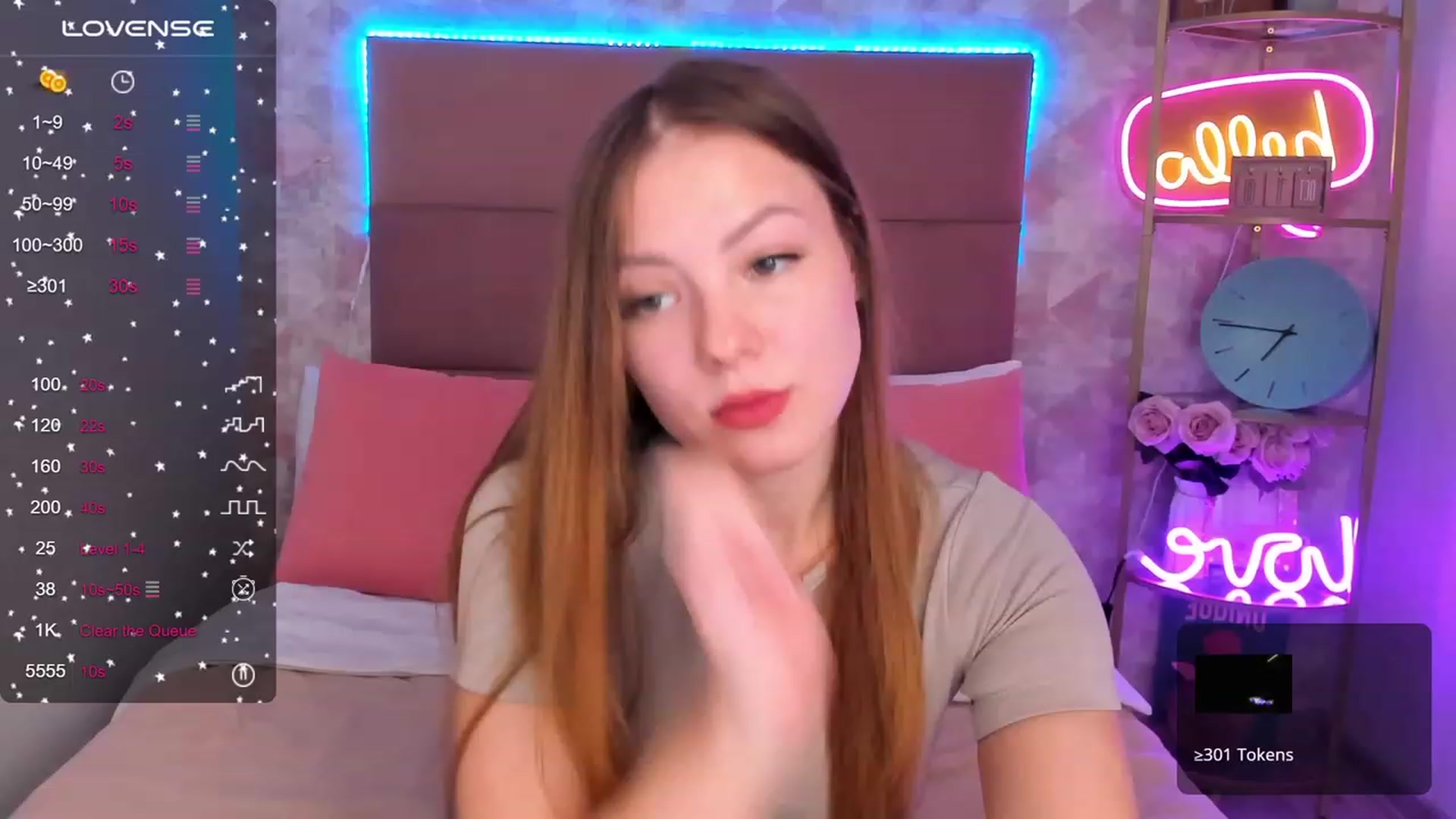 Gallery image thumbnail from AlmaGrace's myfreecams stream on, 10/16/2023, 20:30 image 3 of 20