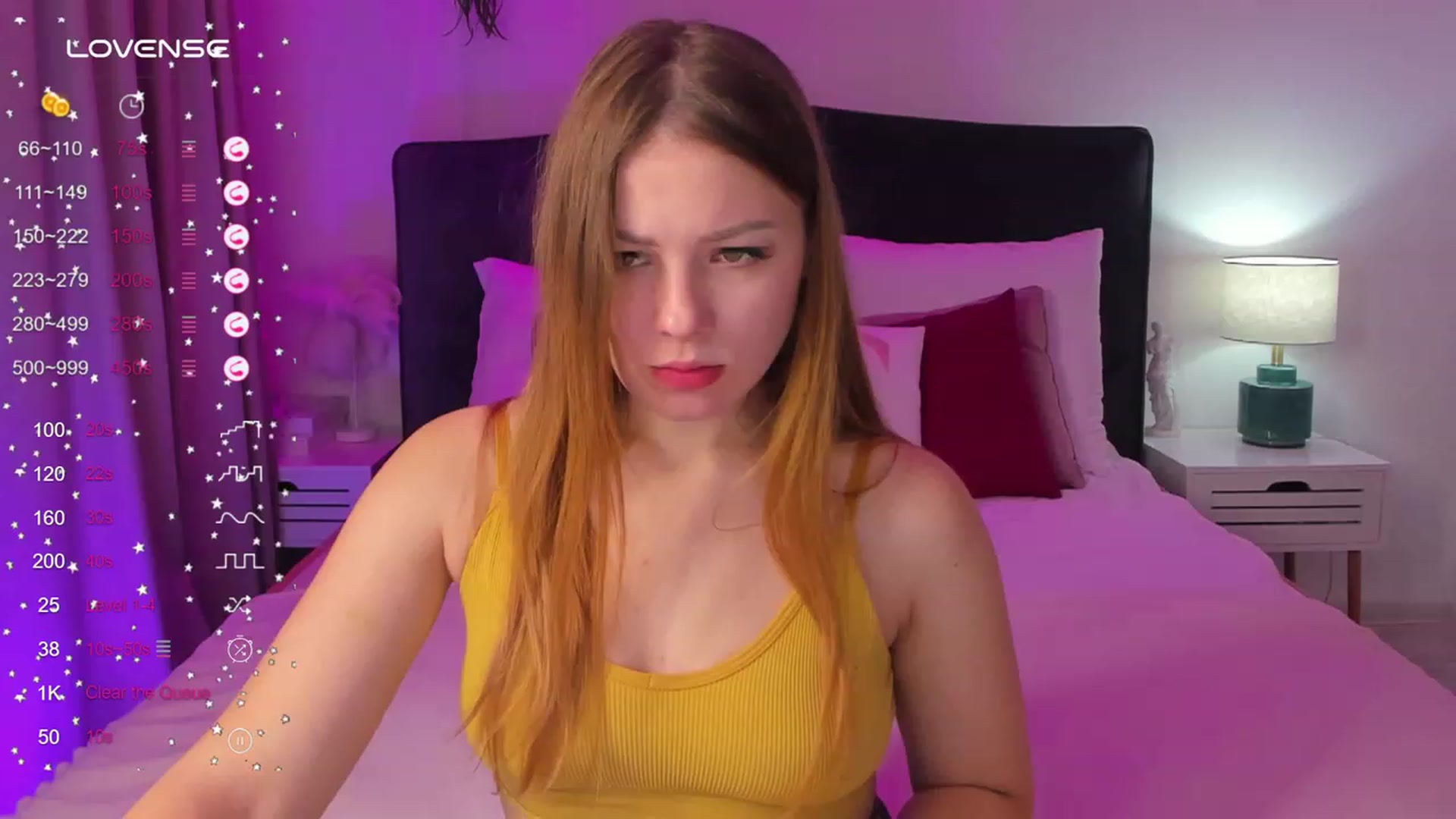 Gallery image thumbnail from AlmaGrace's myfreecams stream on, 11/28/2023, 21:07 image 16 of 20