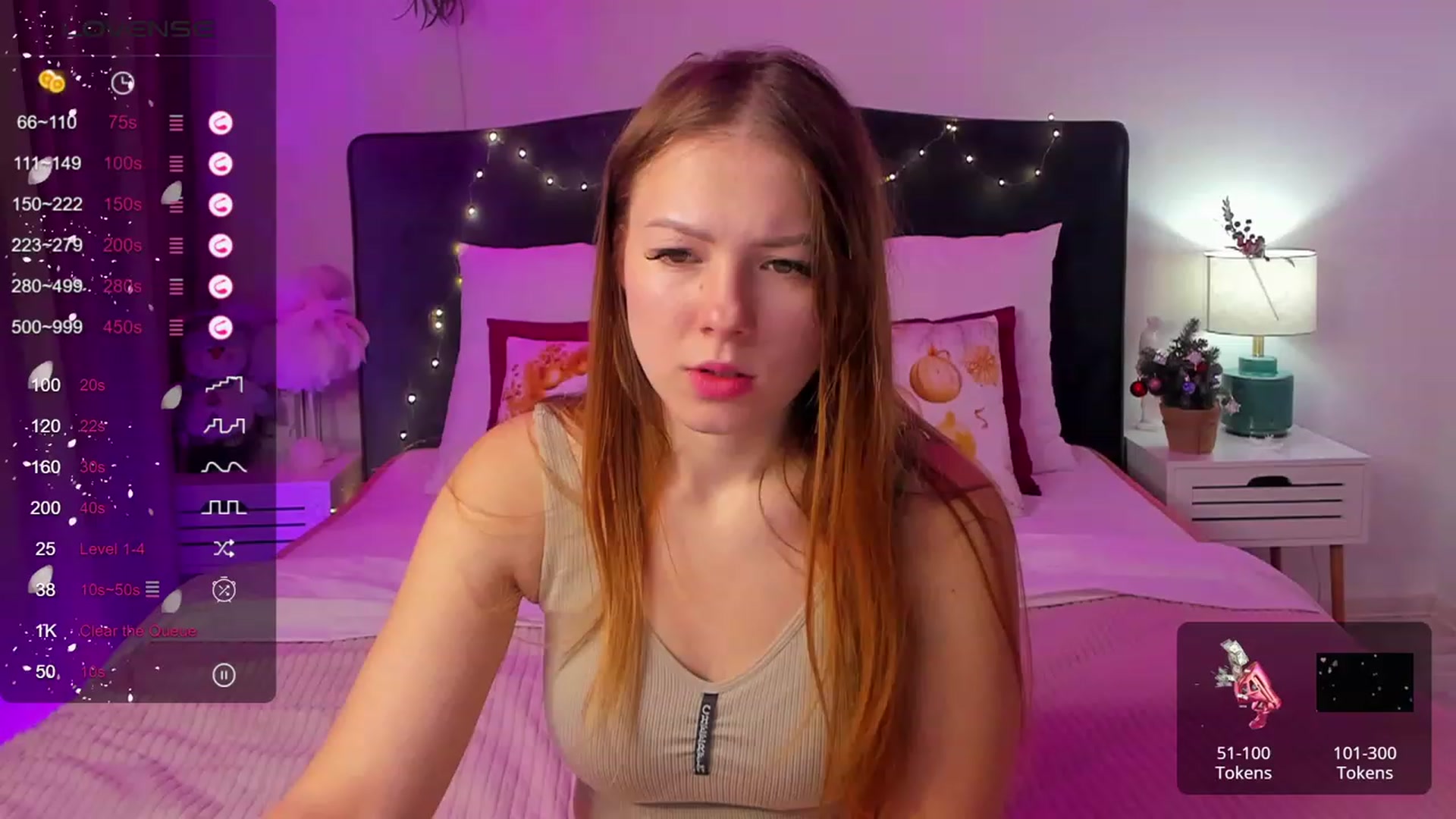 Gallery image thumbnail from AlmaGrace's myfreecams stream on, 12/24/2023, 01:36 image 7 of 20