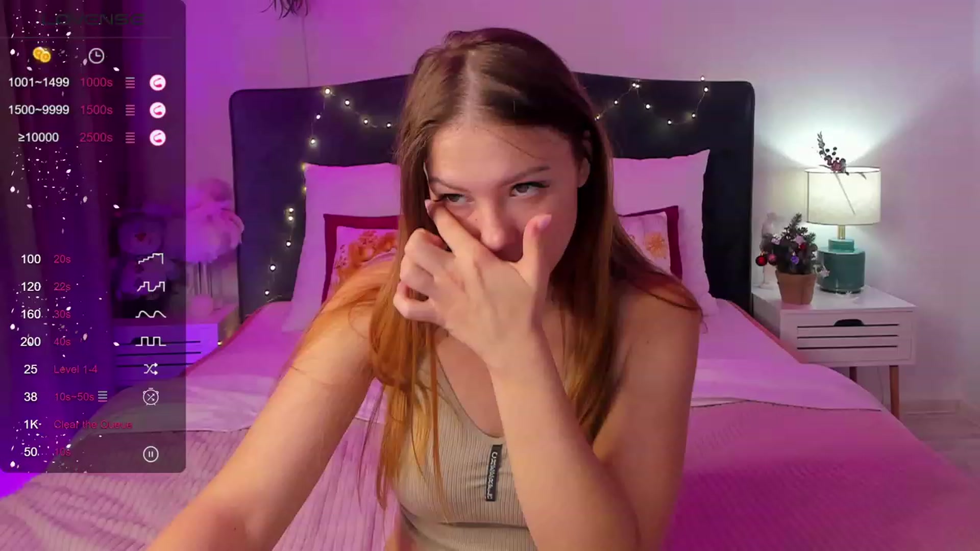Gallery image thumbnail from AlmaGrace's myfreecams stream on, 12/24/2023, 01:36 image 16 of 20