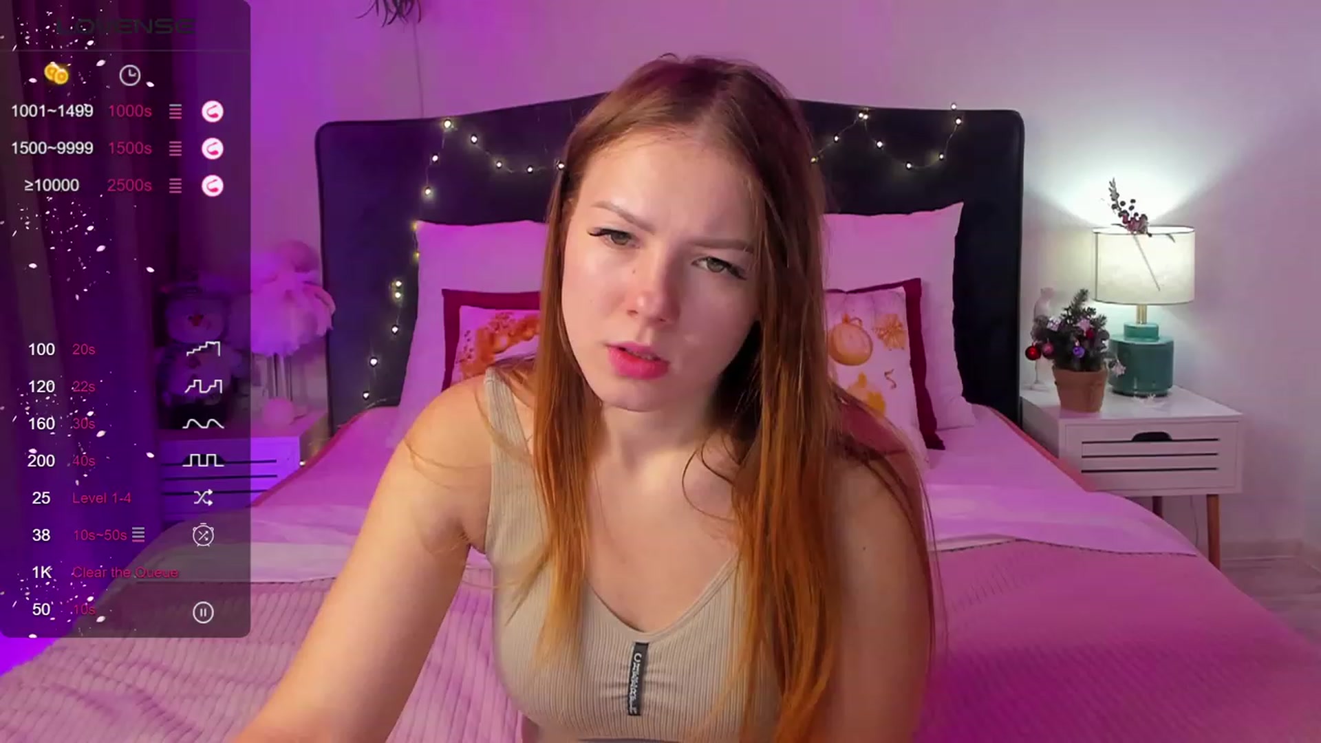 Gallery image thumbnail from AlmaGrace's myfreecams stream on, 12/24/2023, 01:36 image 6 of 20