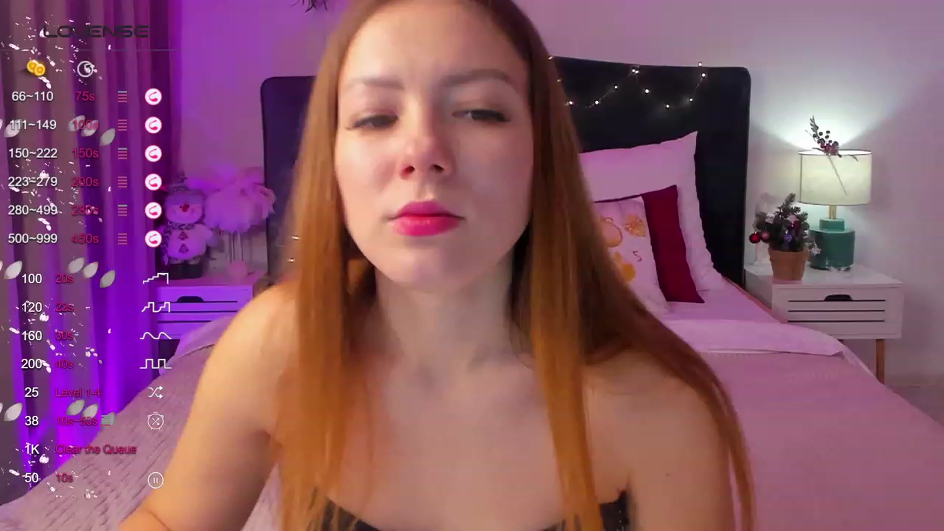 Gallery image thumbnail from AlmaGrace's myfreecams stream on, 12/24/2023, 21:30 image 4 of 20