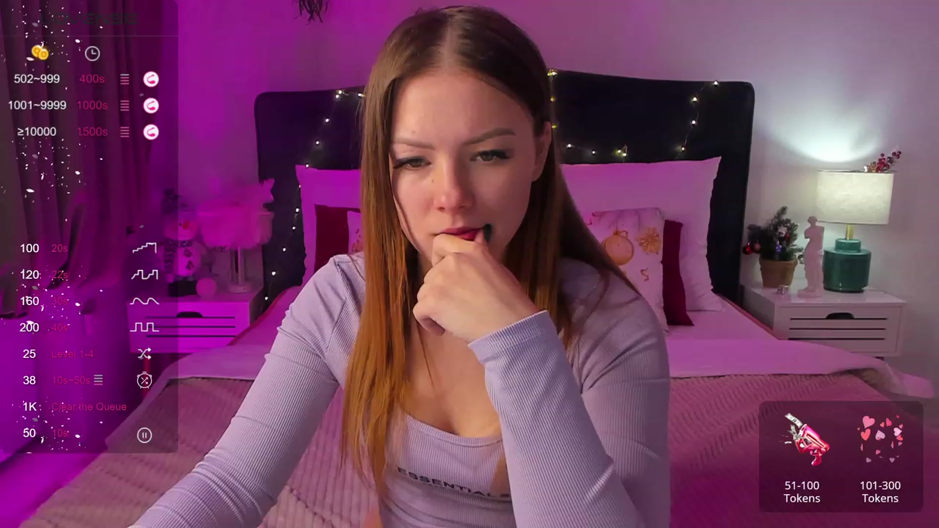 Gallery image thumbnail from AlmaGrace's myfreecams stream on, 01/15/2024, 04:06 image 17 of 20