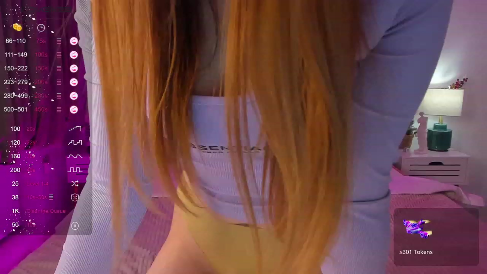 Gallery image thumbnail from AlmaGrace's myfreecams stream on, 01/15/2024, 04:06 image 16 of 20