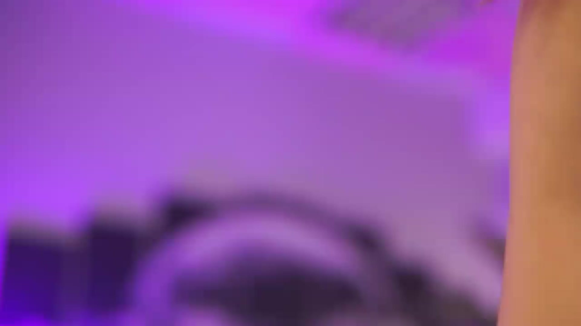Gallery image thumbnail from AlmaLux's myfreecams stream on, 09/26/2026, 16:06 image 16 of 20