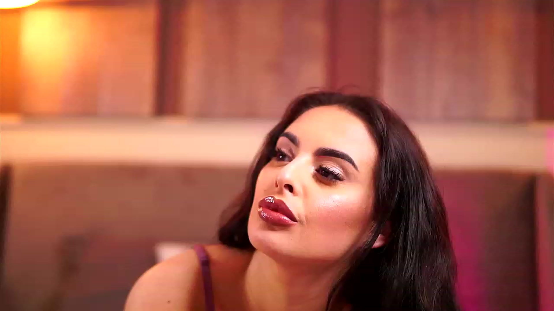 Gallery image thumbnail from Alma_Luv's myfreecams stream on, 03/01/2024, 12:06 image 13 of 20