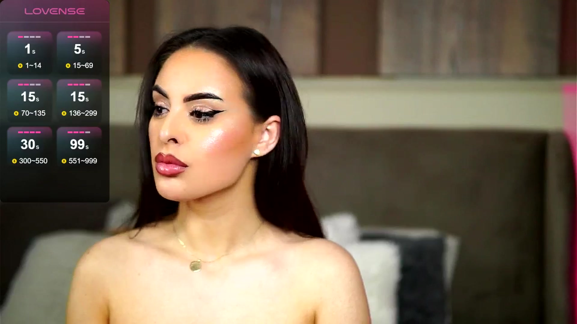Gallery image thumbnail from Alma_Luv's myfreecams stream on, 05/19/2024, 12:45 image 18 of 20