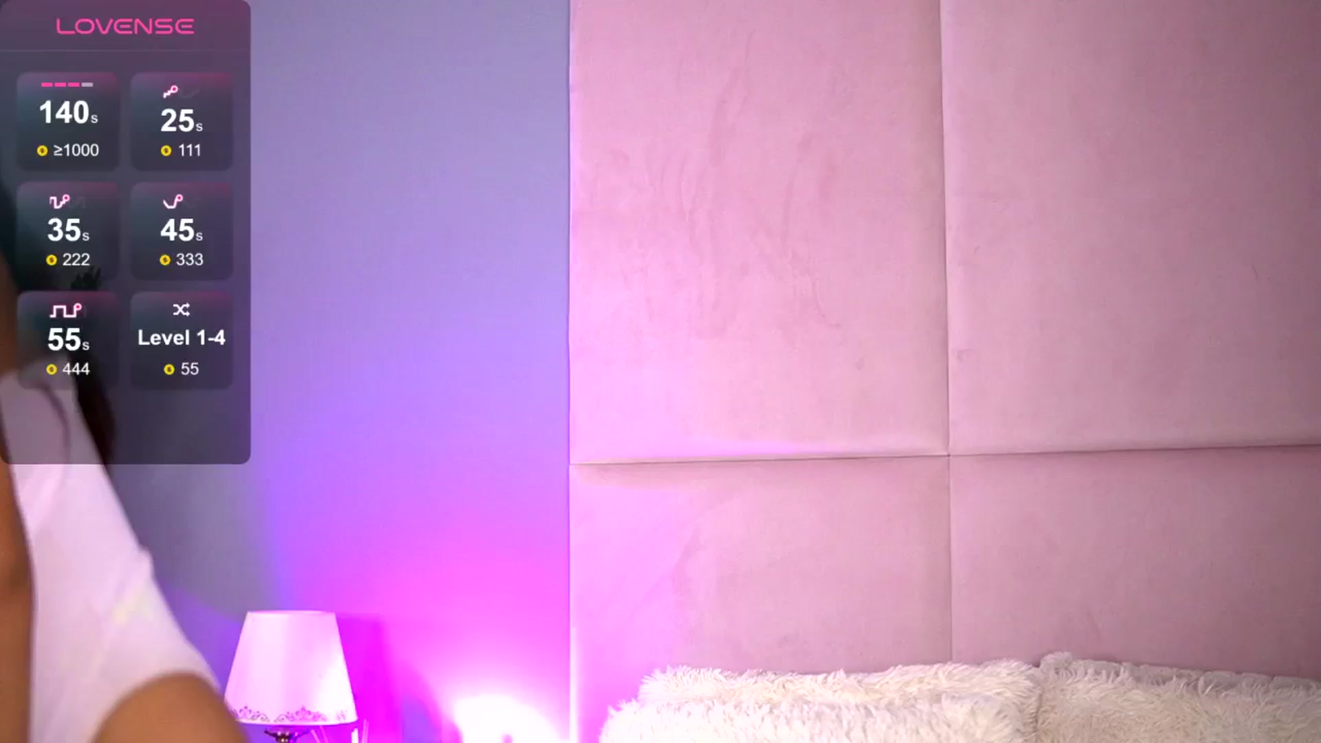 Gallery image thumbnail from Alma_Luv's myfreecams stream on, 10/29/2024, 08:06 image 11 of 20