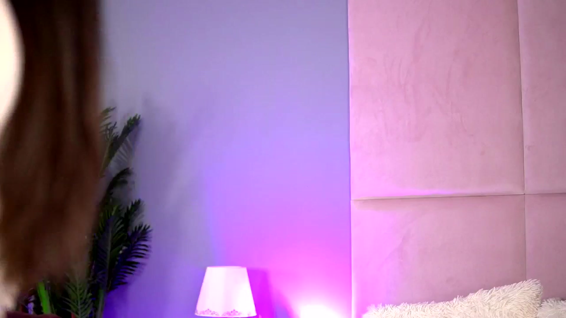 Gallery image thumbnail from Alma_Luv's myfreecams stream on, 10/31/2024, 09:02 image 20 of 20