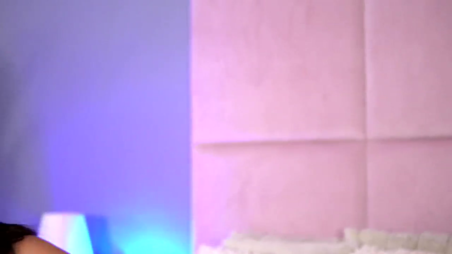 Gallery image thumbnail from Alma_Luv's myfreecams stream on, 11/06/2024, 09:03 image 12 of 20