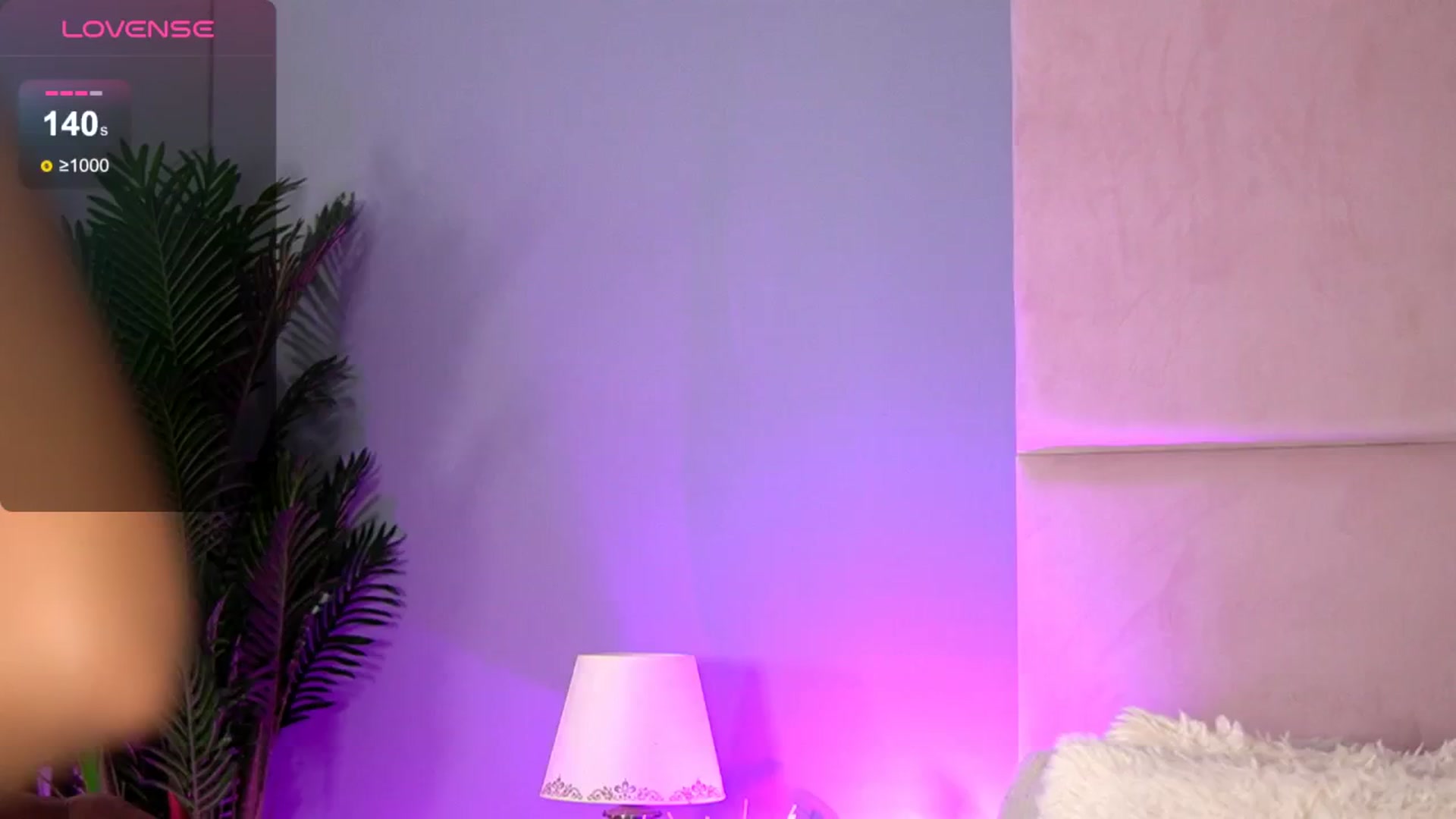 Gallery image thumbnail from Alma_Luv's myfreecams stream on, 01/09/2025, 13:32 image 14 of 20
