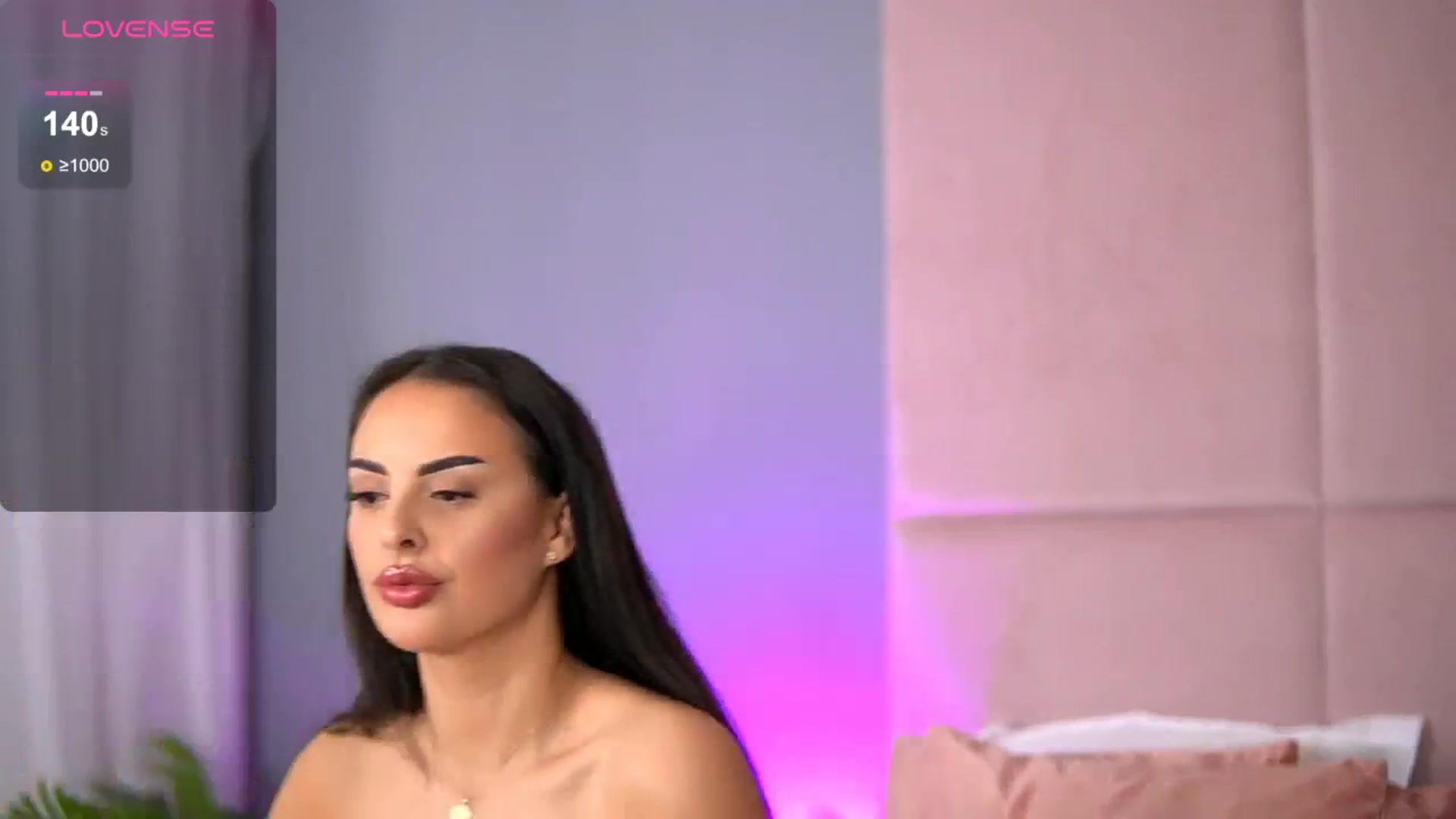Gallery image thumbnail from Alma_Luv's myfreecams stream on, 02/05/2025, 09:00 image 13 of 20
