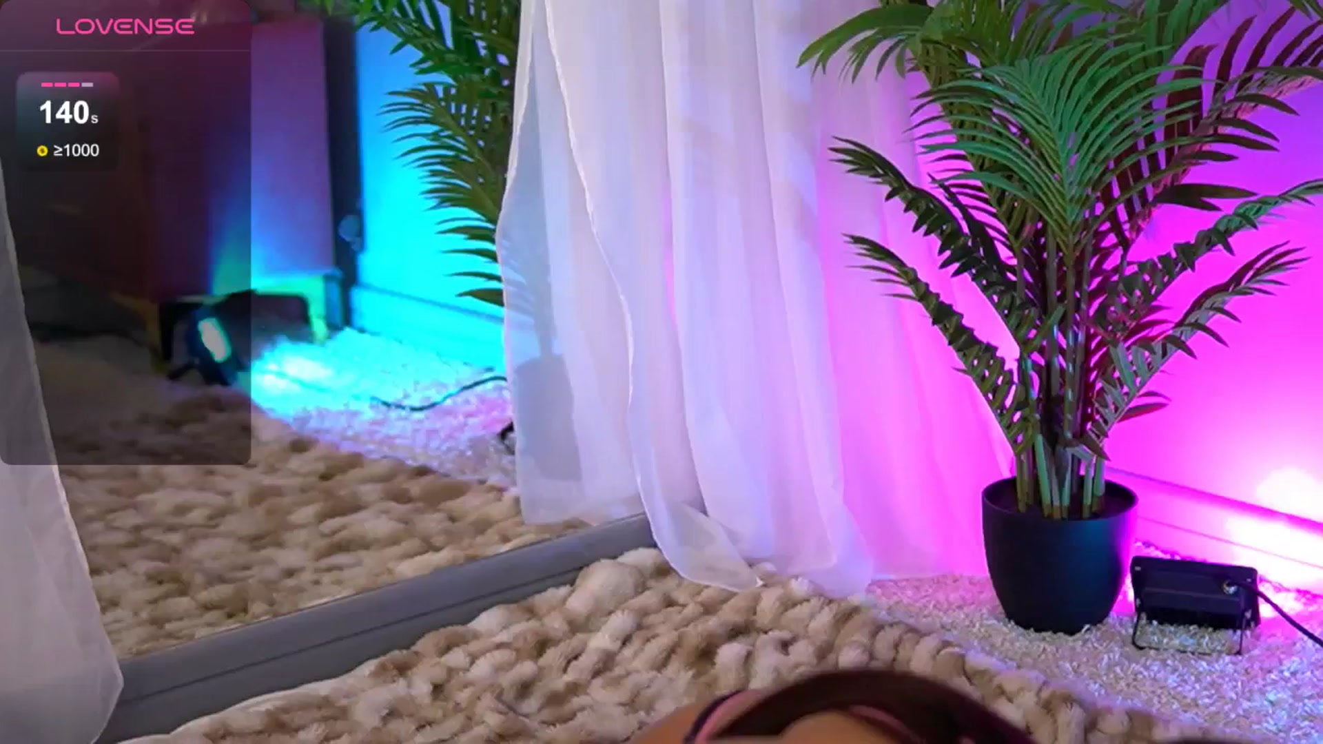 Gallery image thumbnail from Alma_Luv's myfreecams stream on, 03/11/2025, 12:31 image 17 of 20