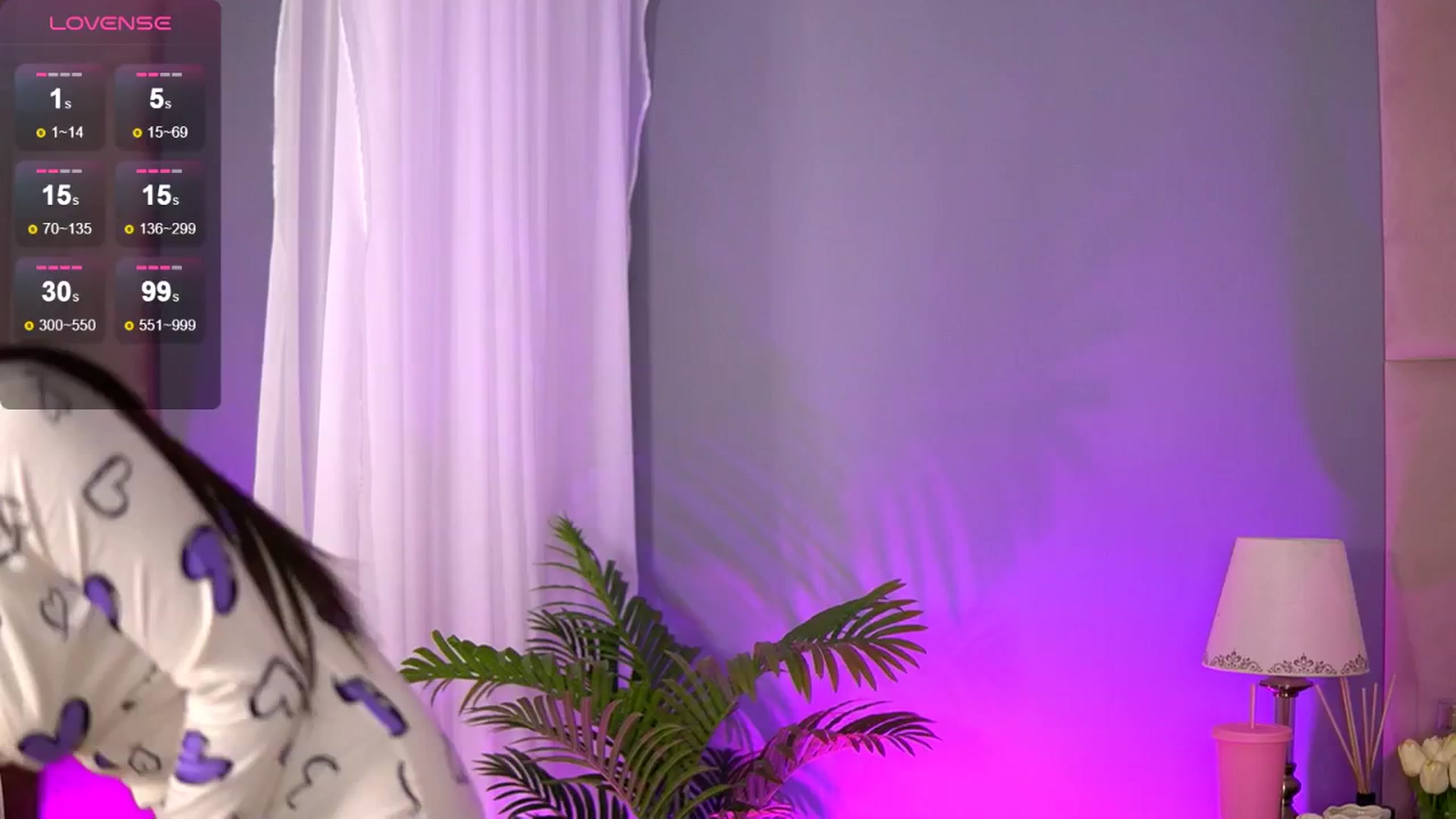 Gallery image thumbnail from Alma_Luv's myfreecams stream on, 04/06/2025, 11:45 image 1 of 20