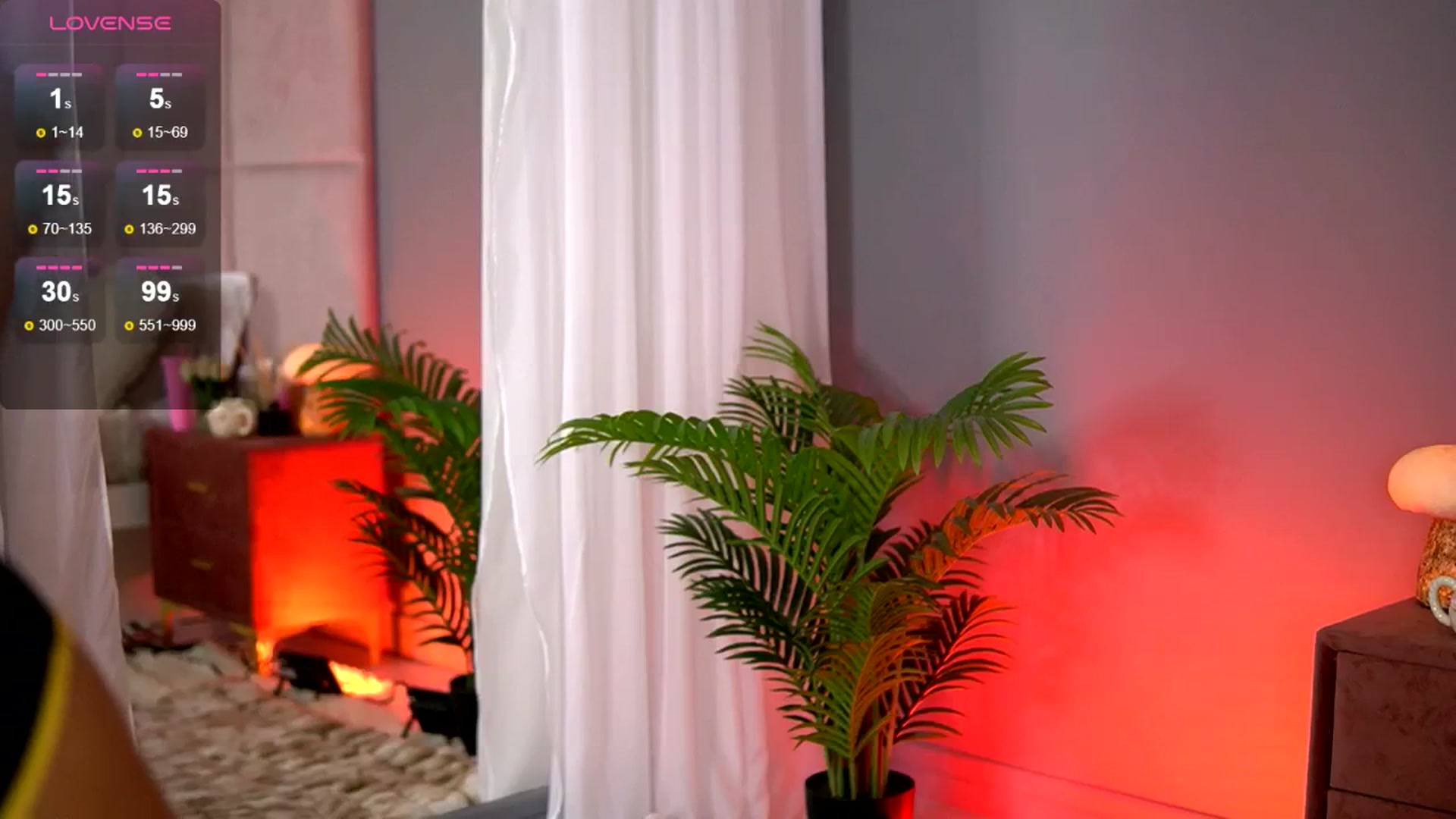 Gallery image thumbnail from Alma_Luv's myfreecams stream on, 06/03/2025, 08:12 image 11 of 20