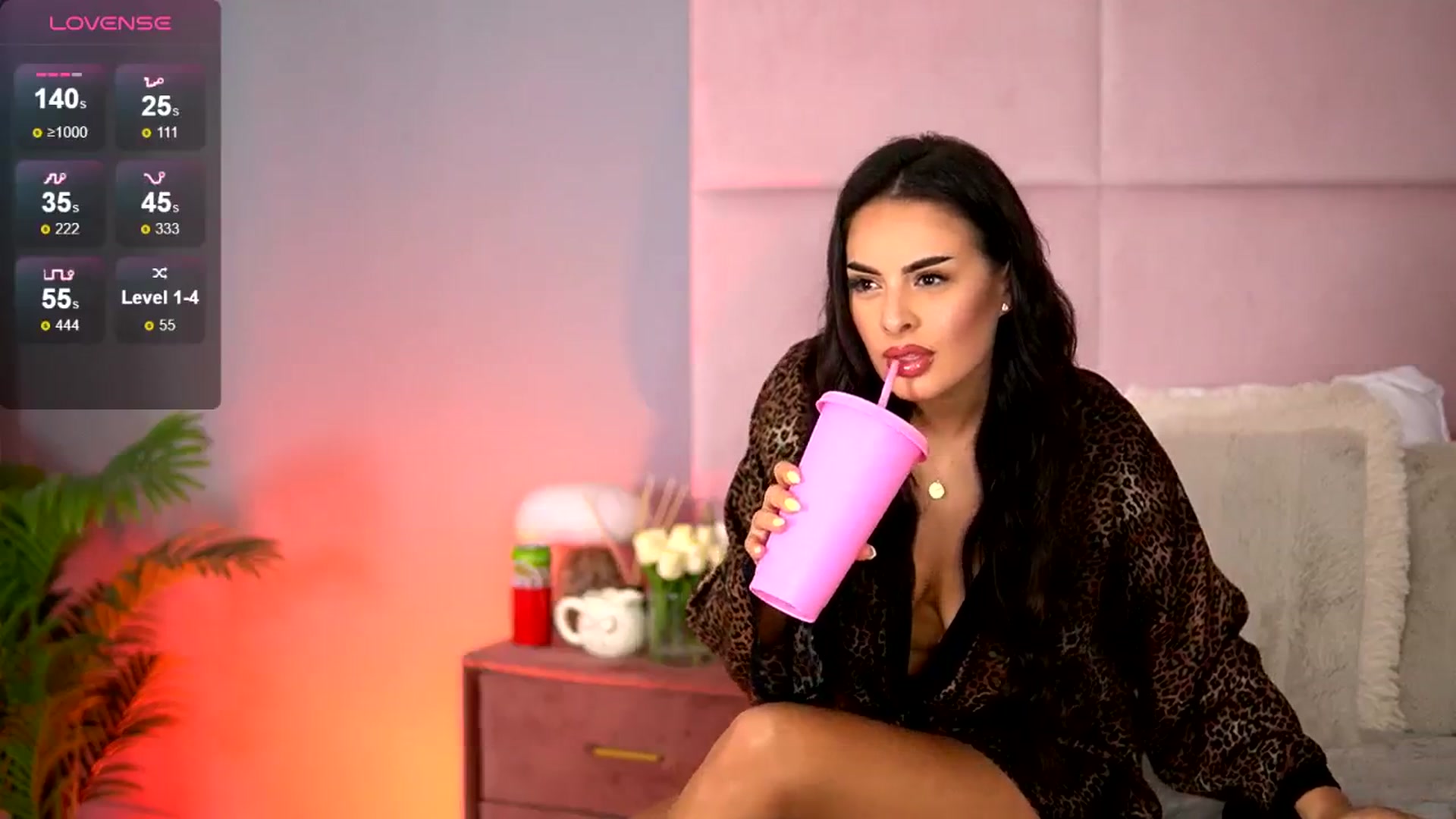 Gallery image thumbnail from Alma_Luv's myfreecams stream on, 06/09/2025, 12:45 image 15 of 20
