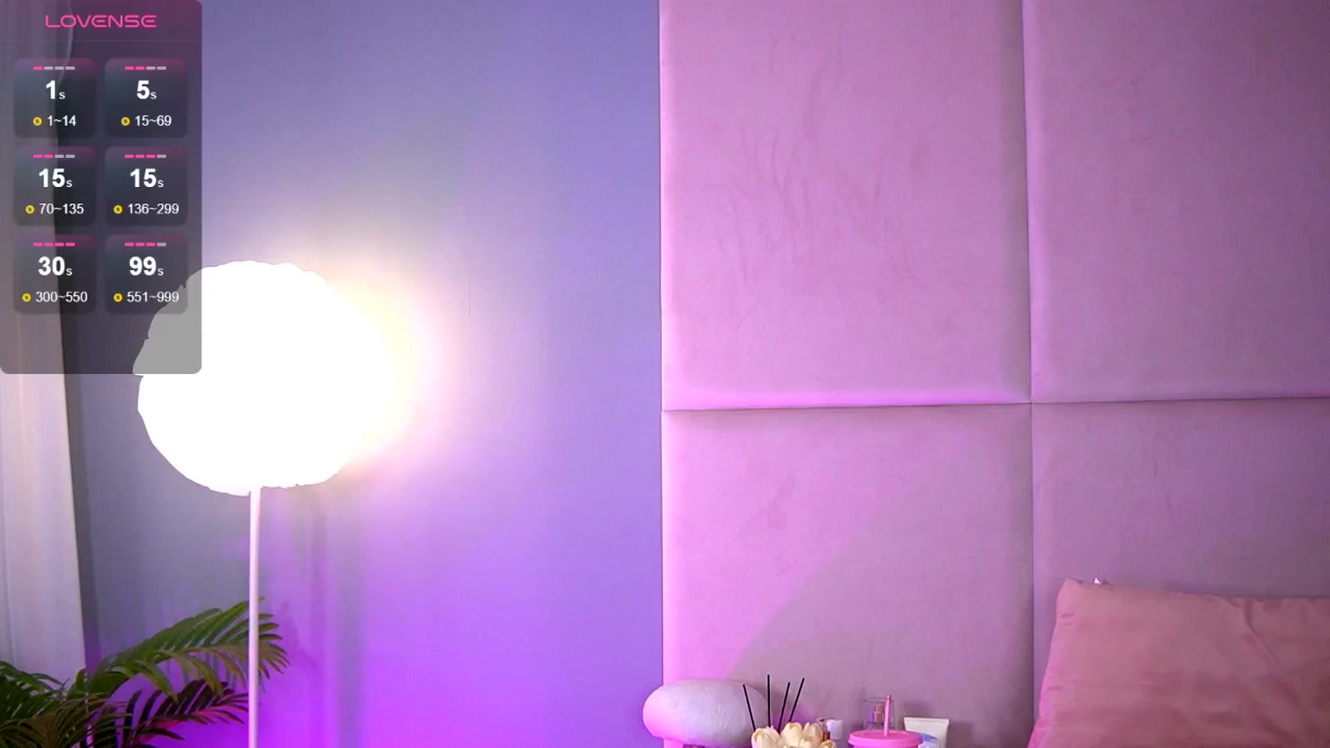Gallery image thumbnail from Alma_Luv's myfreecams stream on, 07/15/2025, 11:56 image 19 of 20