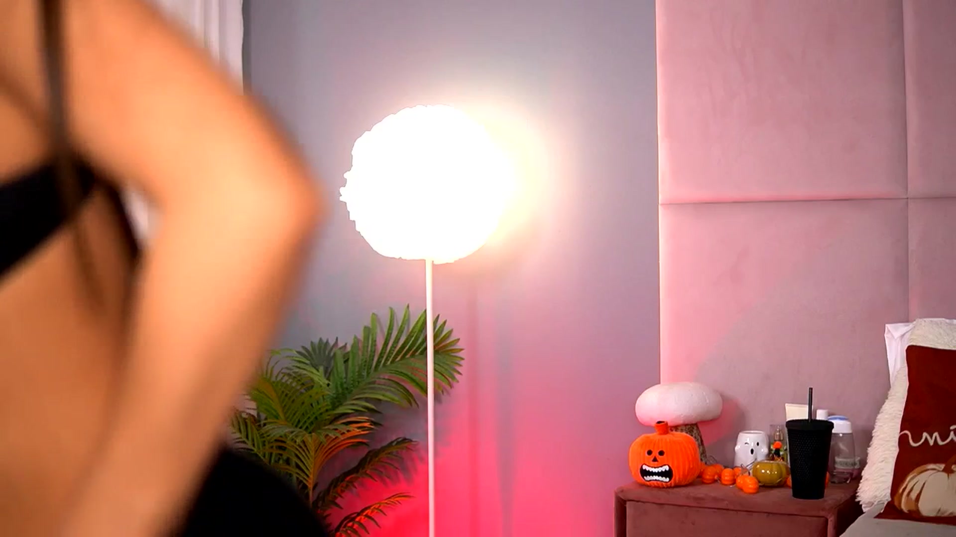 Gallery image thumbnail from Alma_Luv's myfreecams stream on, 11/27/2025, 13:16 image 19 of 20