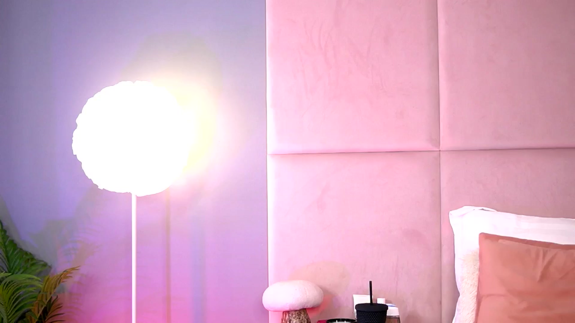 Gallery image thumbnail from Alma_Luv's myfreecams stream on, 01/13/2026, 13:01 image 15 of 20