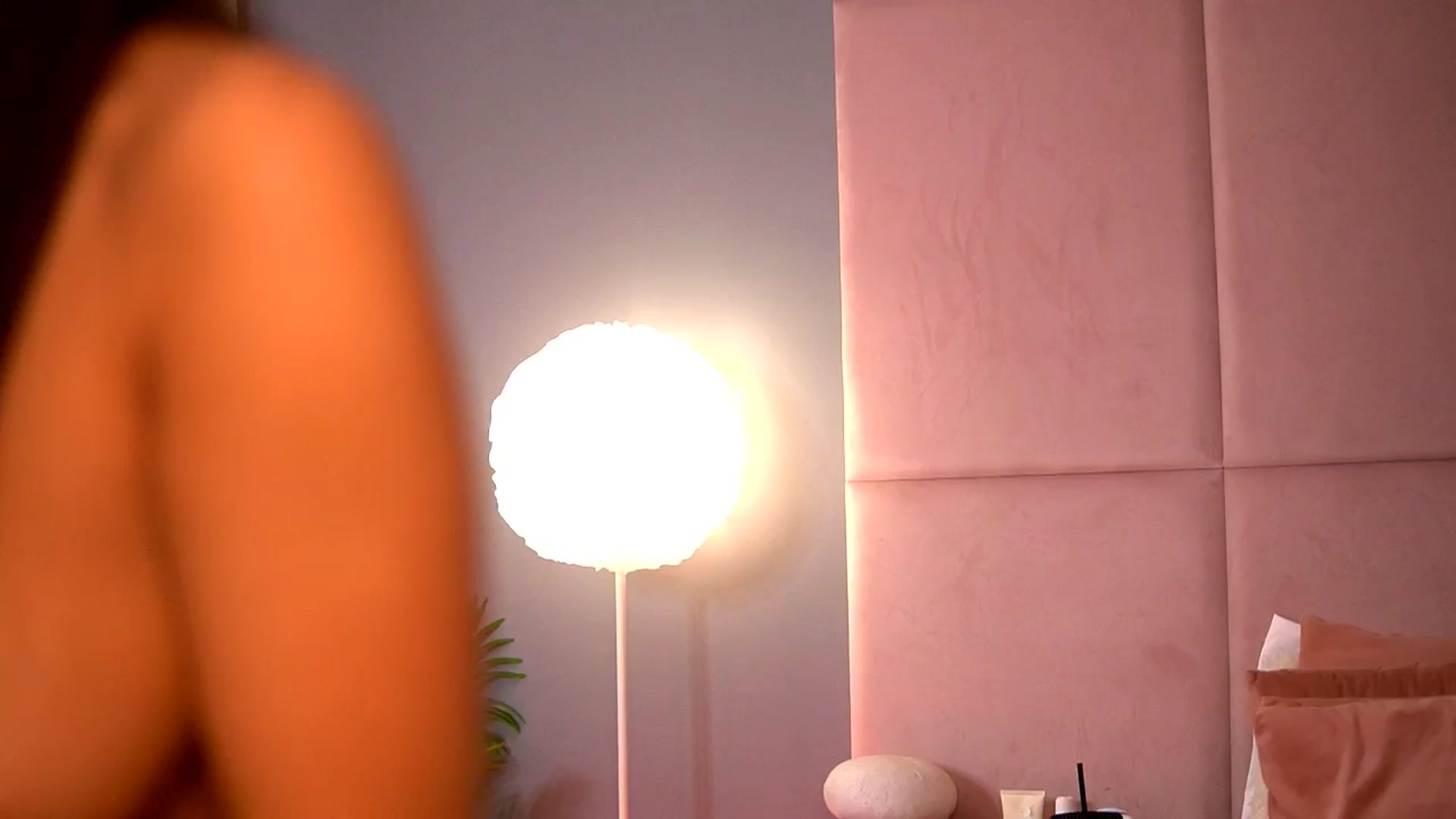 Gallery image thumbnail from Alma_Luv's myfreecams stream on, 04/09/2026, 10:33 image 19 of 20