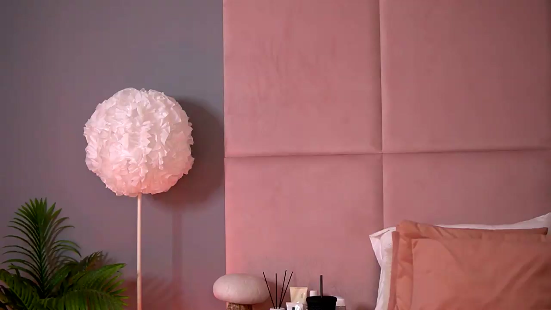 Gallery image thumbnail from Alma_Luv's myfreecams stream on, 05/12/2026, 10:32 image 19 of 20