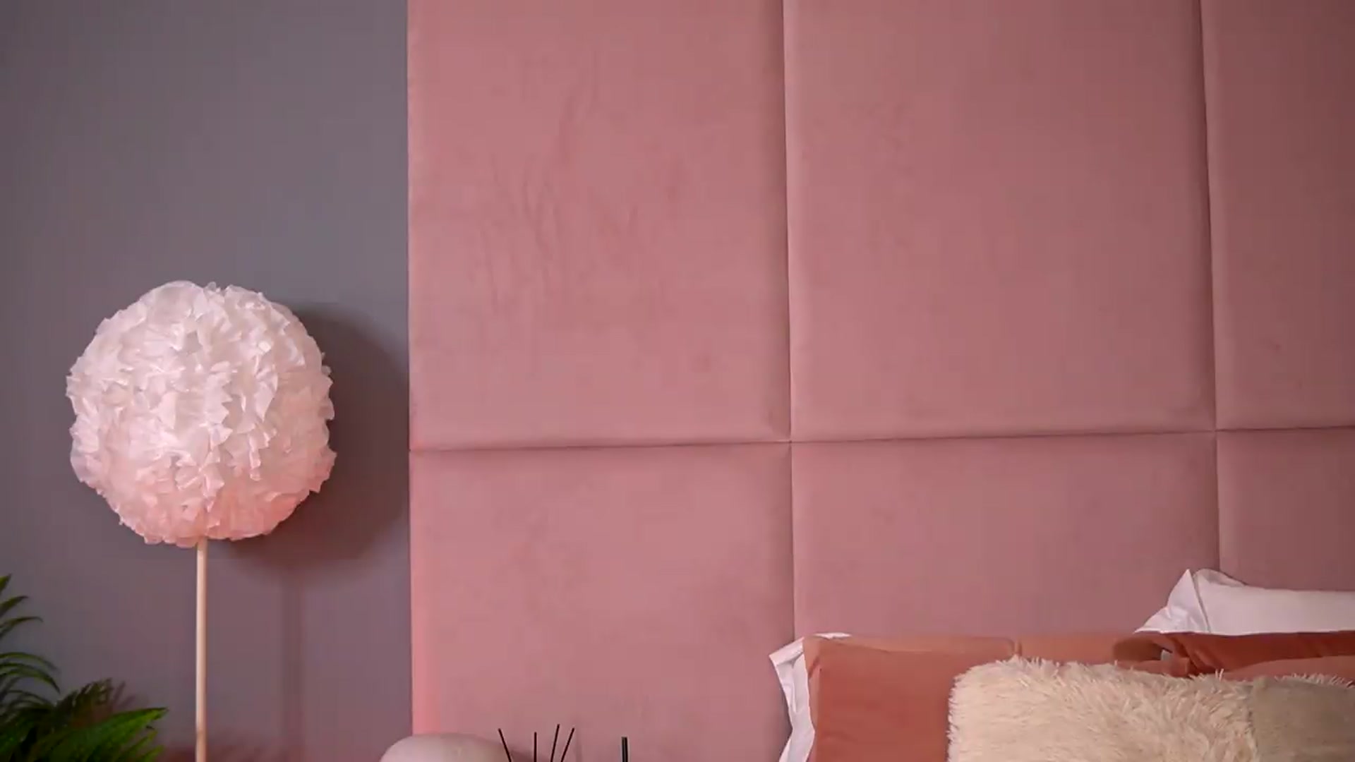 Gallery image thumbnail from Alma_Luv's myfreecams stream on, 05/18/2026, 12:30 image 19 of 20