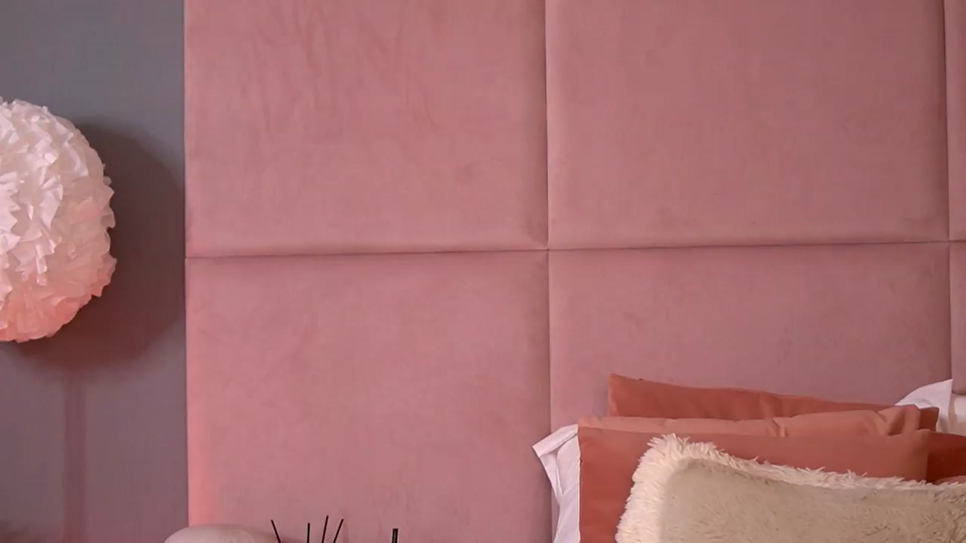Gallery image thumbnail from Alma_Luv's myfreecams stream on, 05/24/2026, 12:15 image 4 of 20