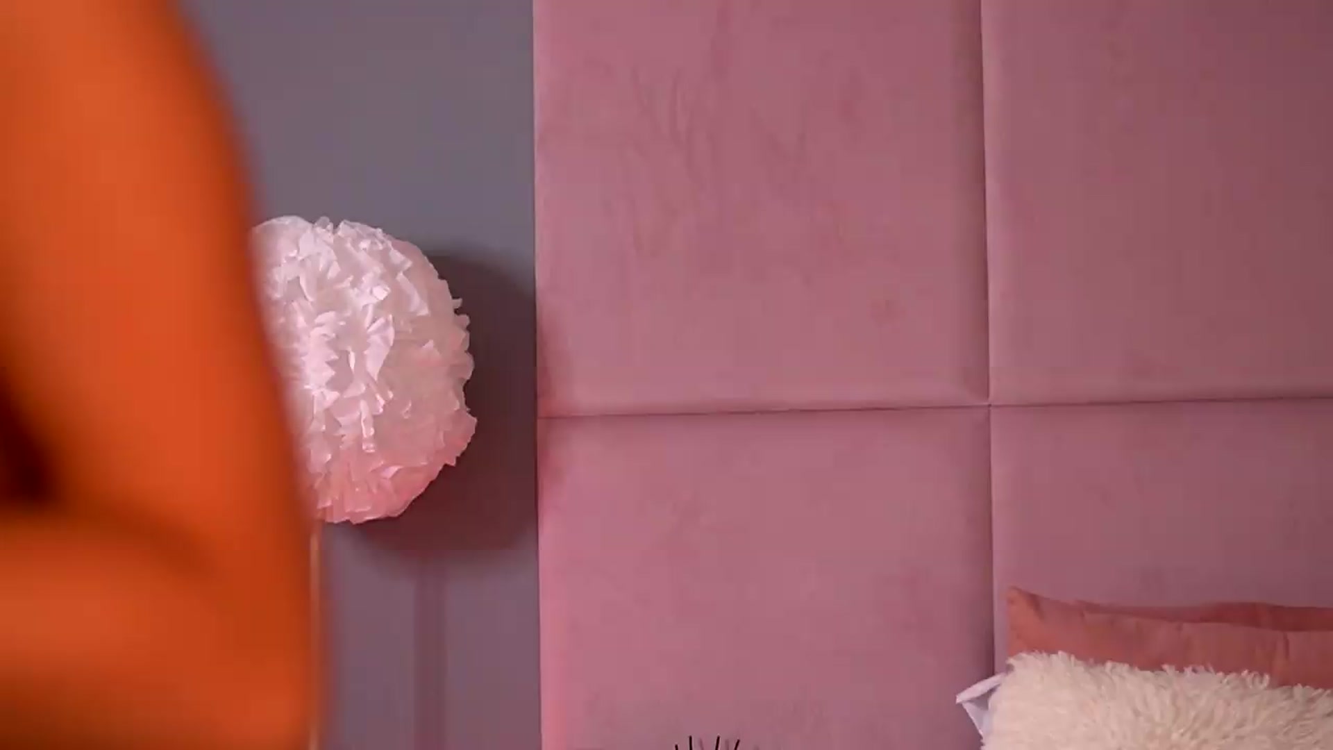 Gallery image thumbnail from Alma_Luv's myfreecams stream on, 06/12/2026, 08:04 image 17 of 20