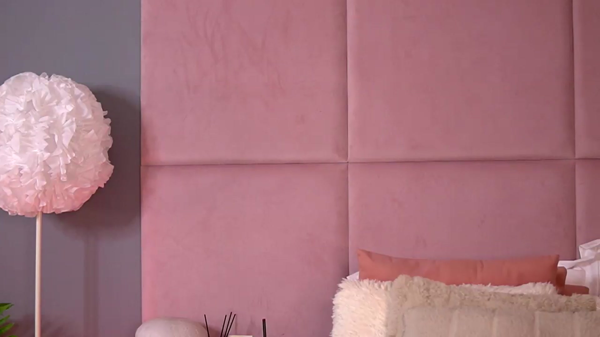 Gallery image thumbnail from Alma_Luv's myfreecams stream on, 06/21/2026, 12:30 image 19 of 20