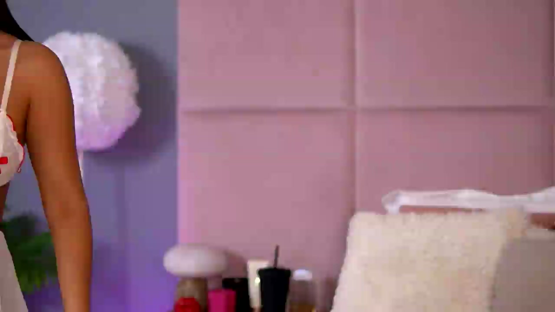 Gallery image thumbnail from Alma_Luv's myfreecams stream on, 08/05/2026, 12:05 image 10 of 20