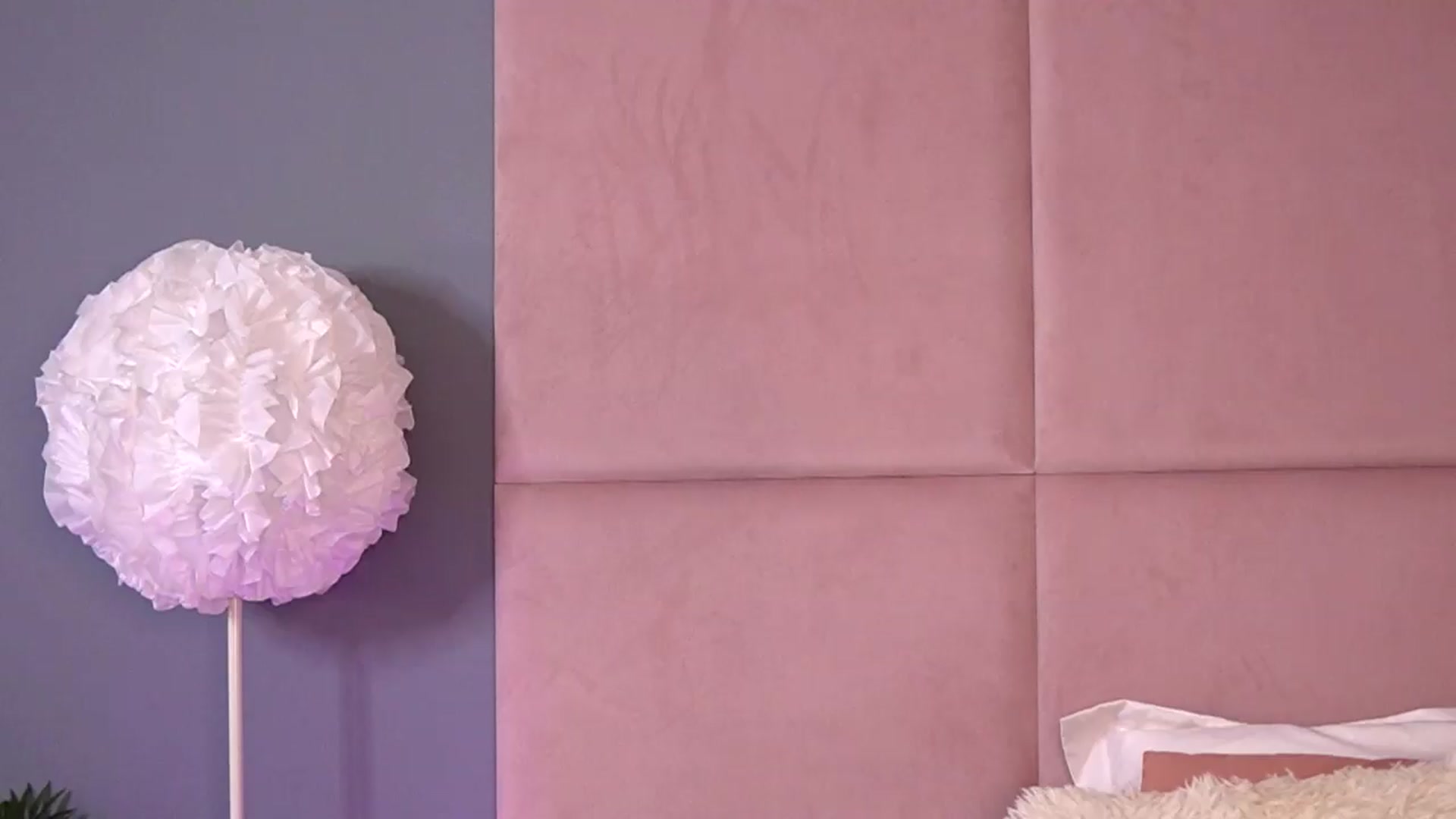 Gallery image thumbnail from Alma_Luv's myfreecams stream on, 08/07/2026, 12:46 image 6 of 20