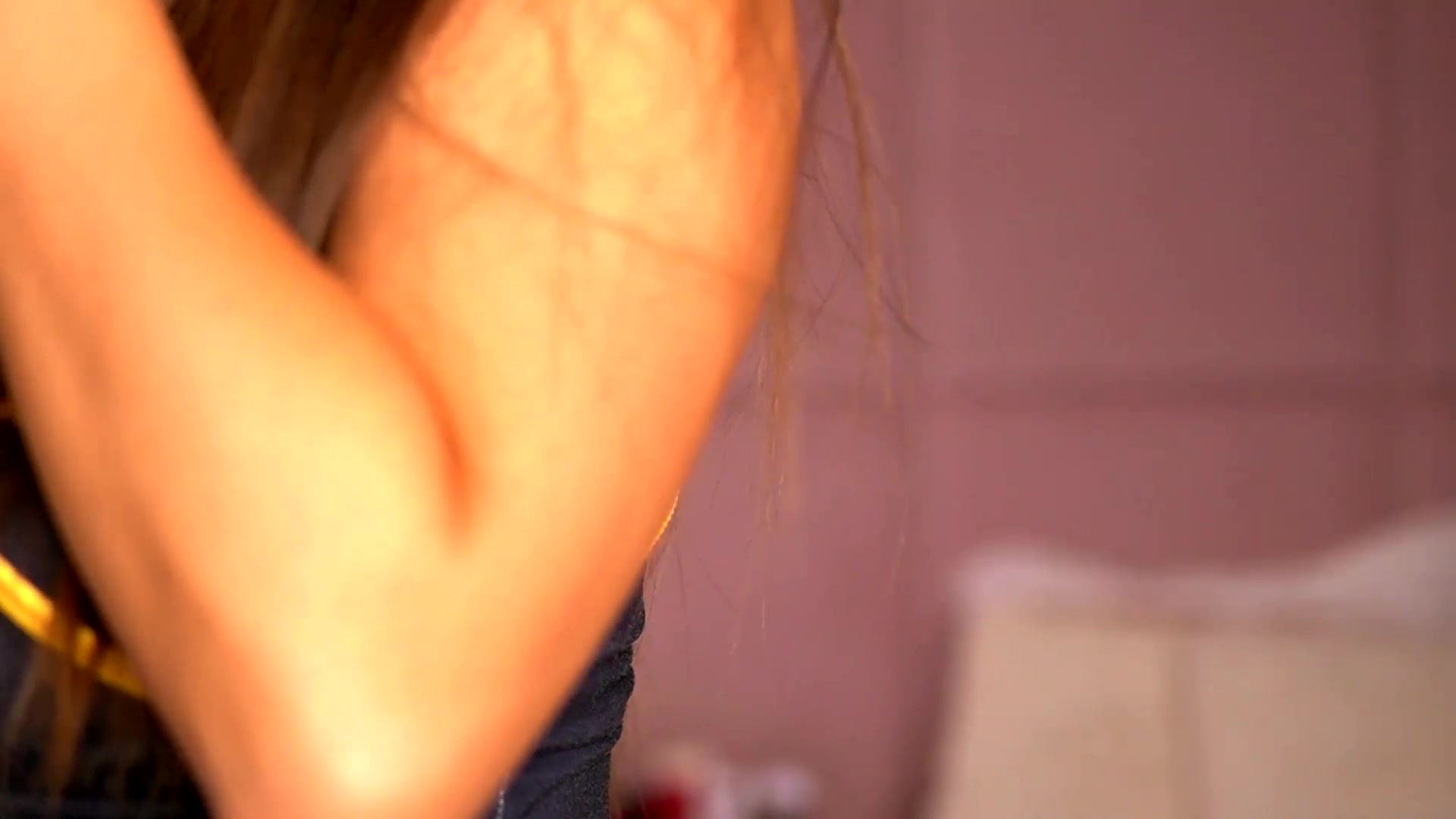 Gallery image thumbnail from Alma_Luv's myfreecams stream on, 08/22/2026, 12:53 image 8 of 20