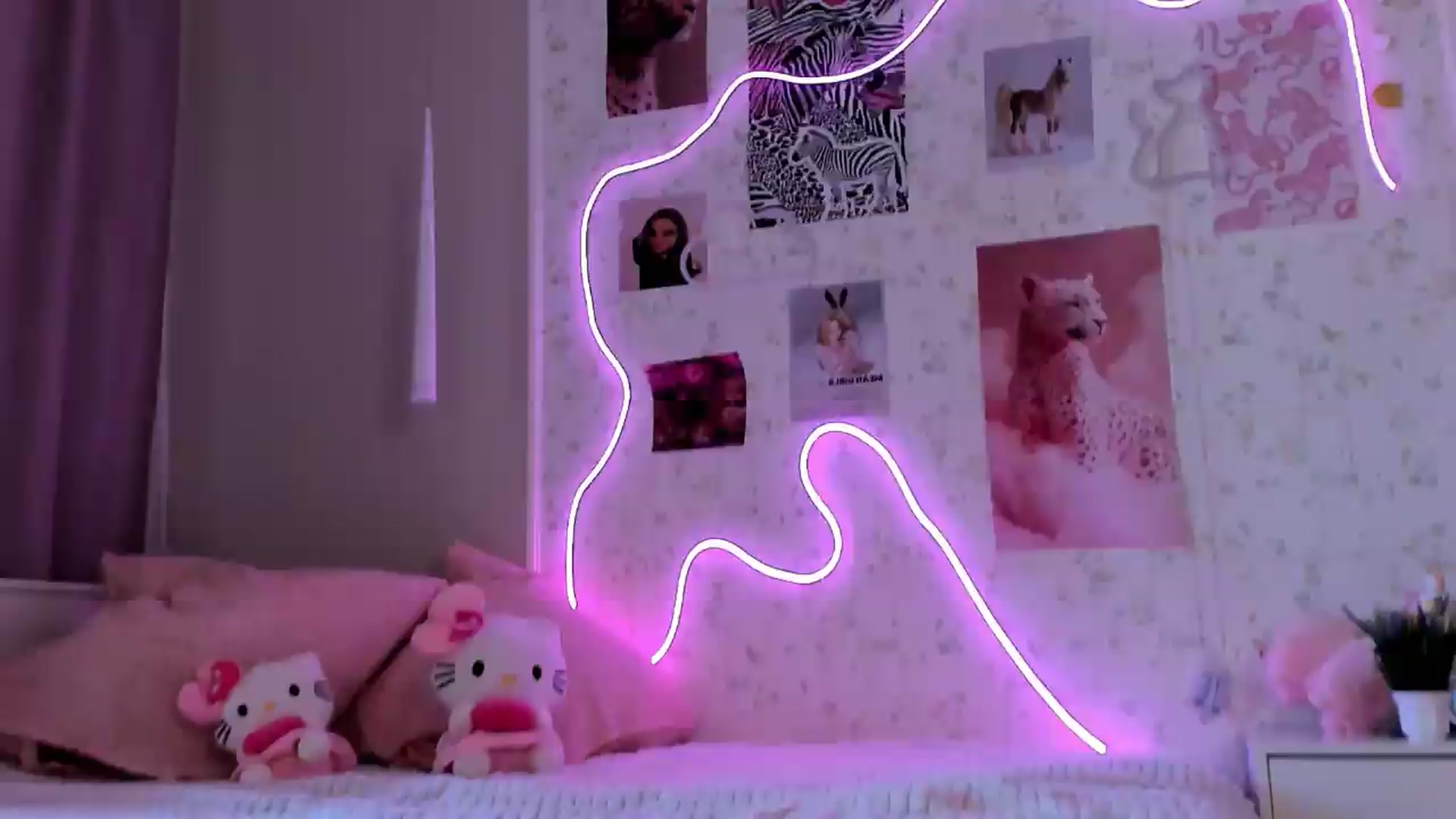 Gallery image thumbnail from Aln_Xxx's myfreecams stream on, 06/28/2026, 09:06 image 5 of 20