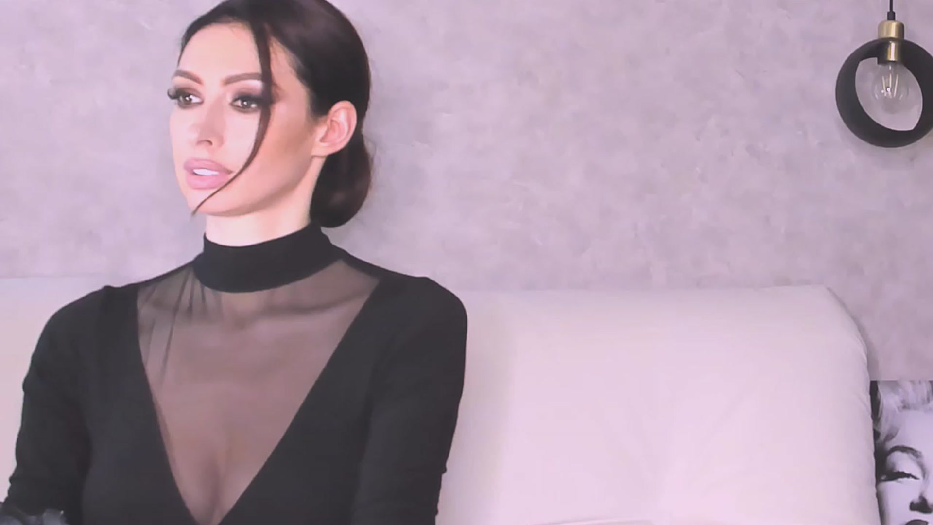Gallery image thumbnail from AloeVera's myfreecams stream on, 06/03/2023, 24:03 image 14 of 20