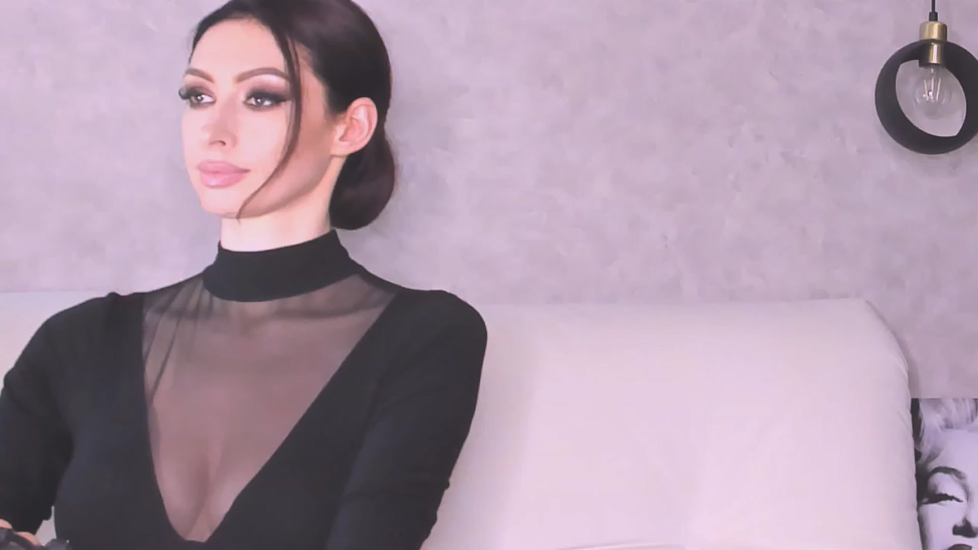 Gallery image thumbnail from AloeVera's myfreecams stream on, 06/03/2023, 24:03 image 4 of 20
