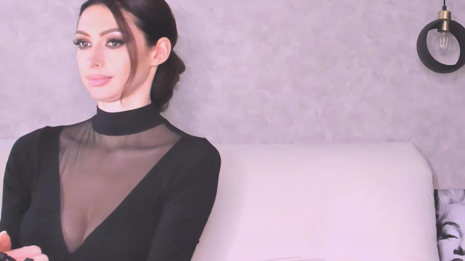 Gallery image thumbnail from AloeVera's myfreecams stream on, 06/03/2023, 01:20 image 9 of 20