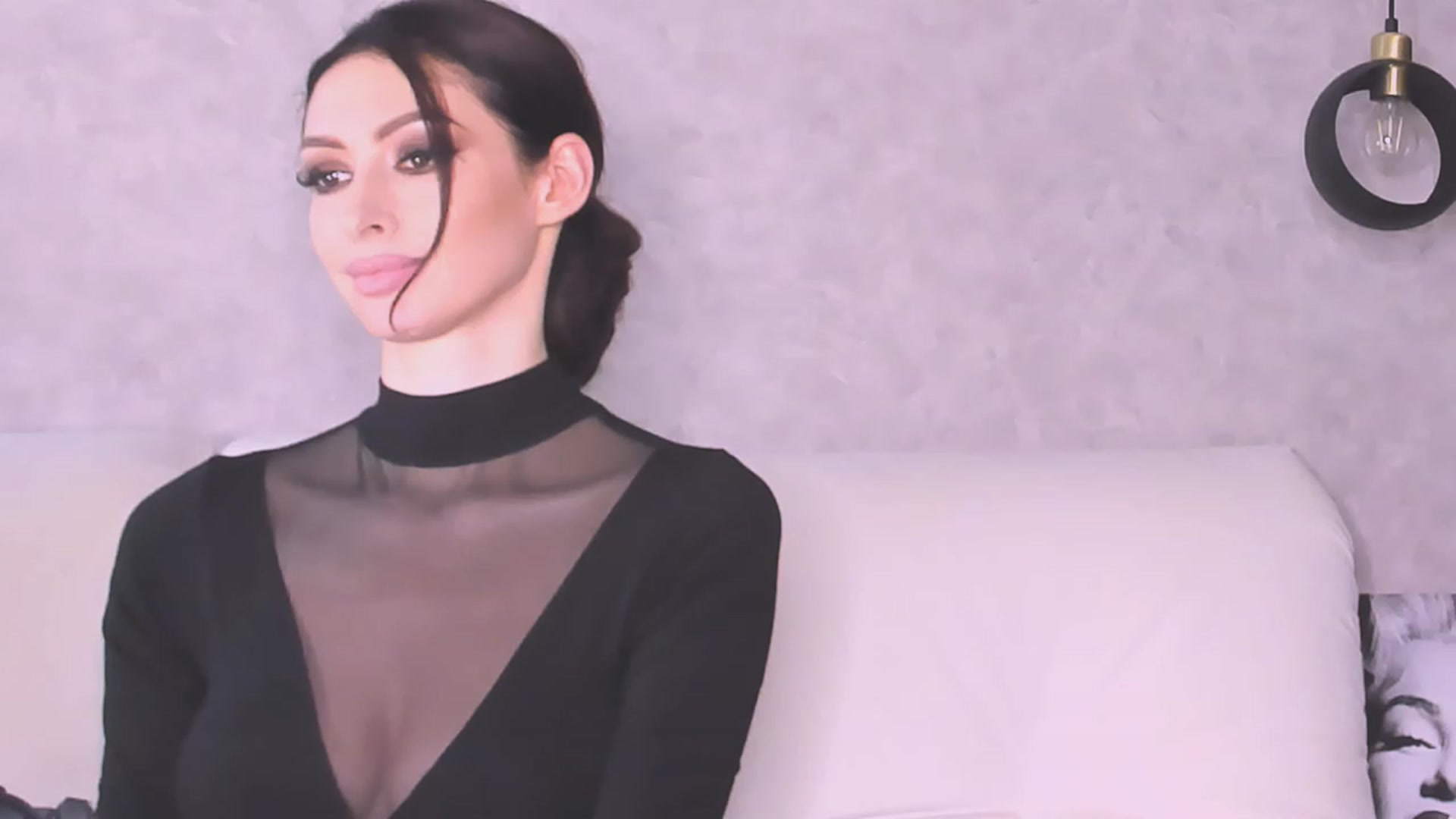 Gallery image thumbnail from AloeVera's myfreecams stream on, 06/03/2023, 01:20 image 1 of 20