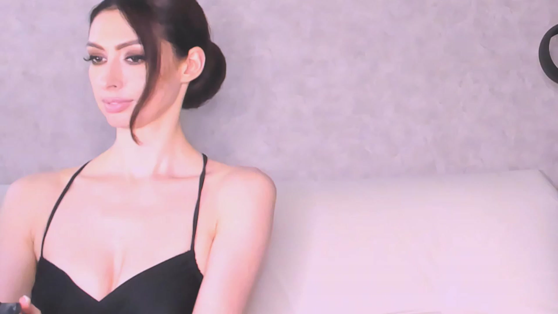Gallery image thumbnail from AloeVera's myfreecams stream on, 06/11/2023, 01:08 image 19 of 20